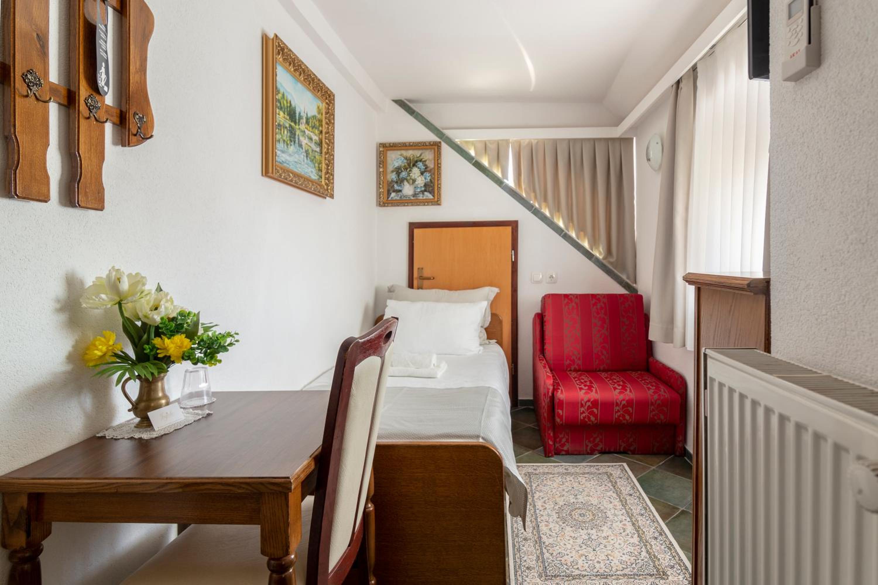 Economy Single Room photo 2