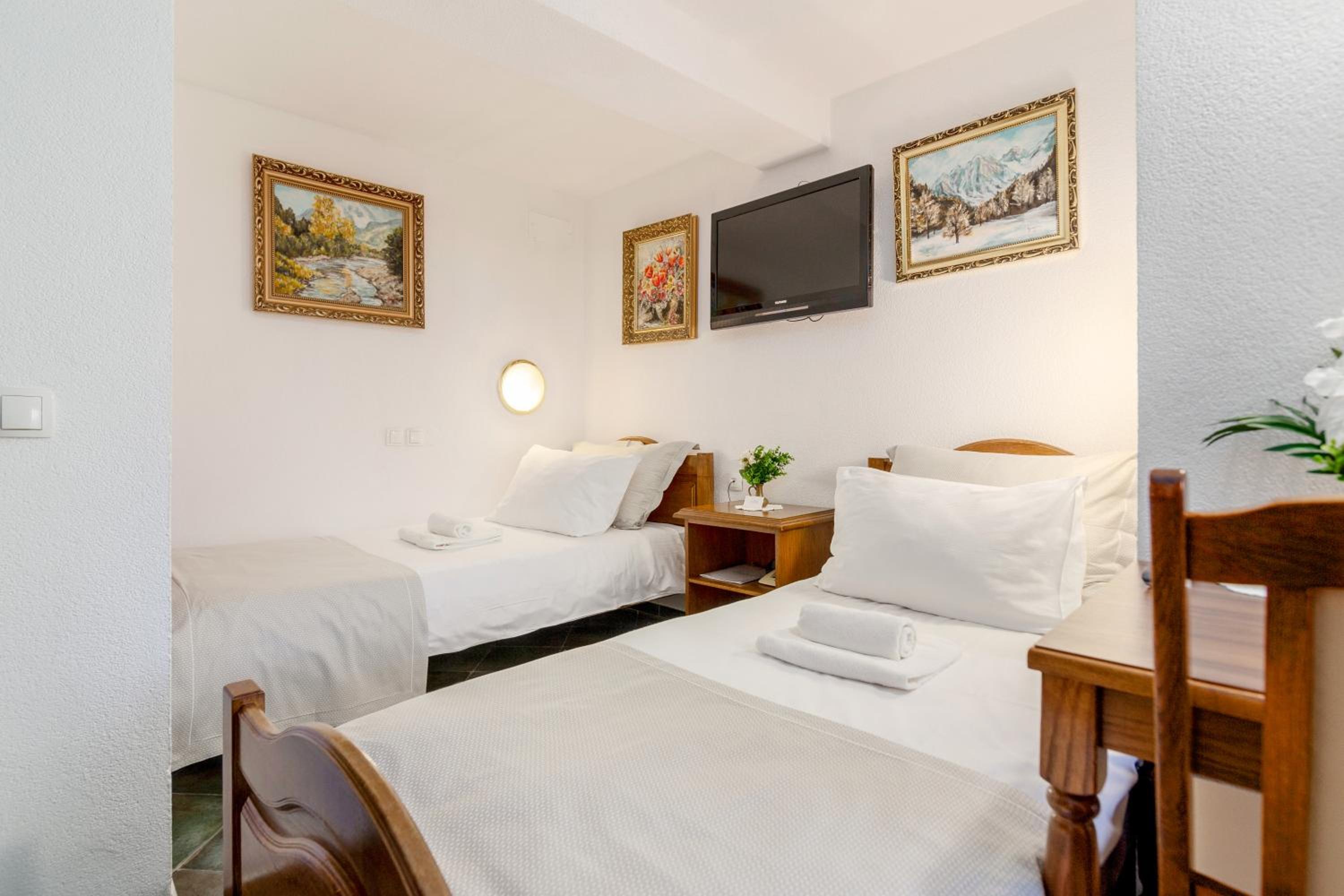 Standard Twin Room photo 1