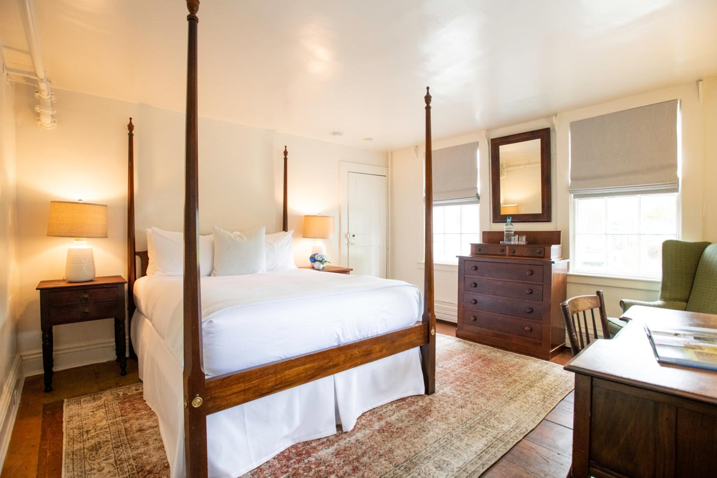Deluxe Queen Room photo 2