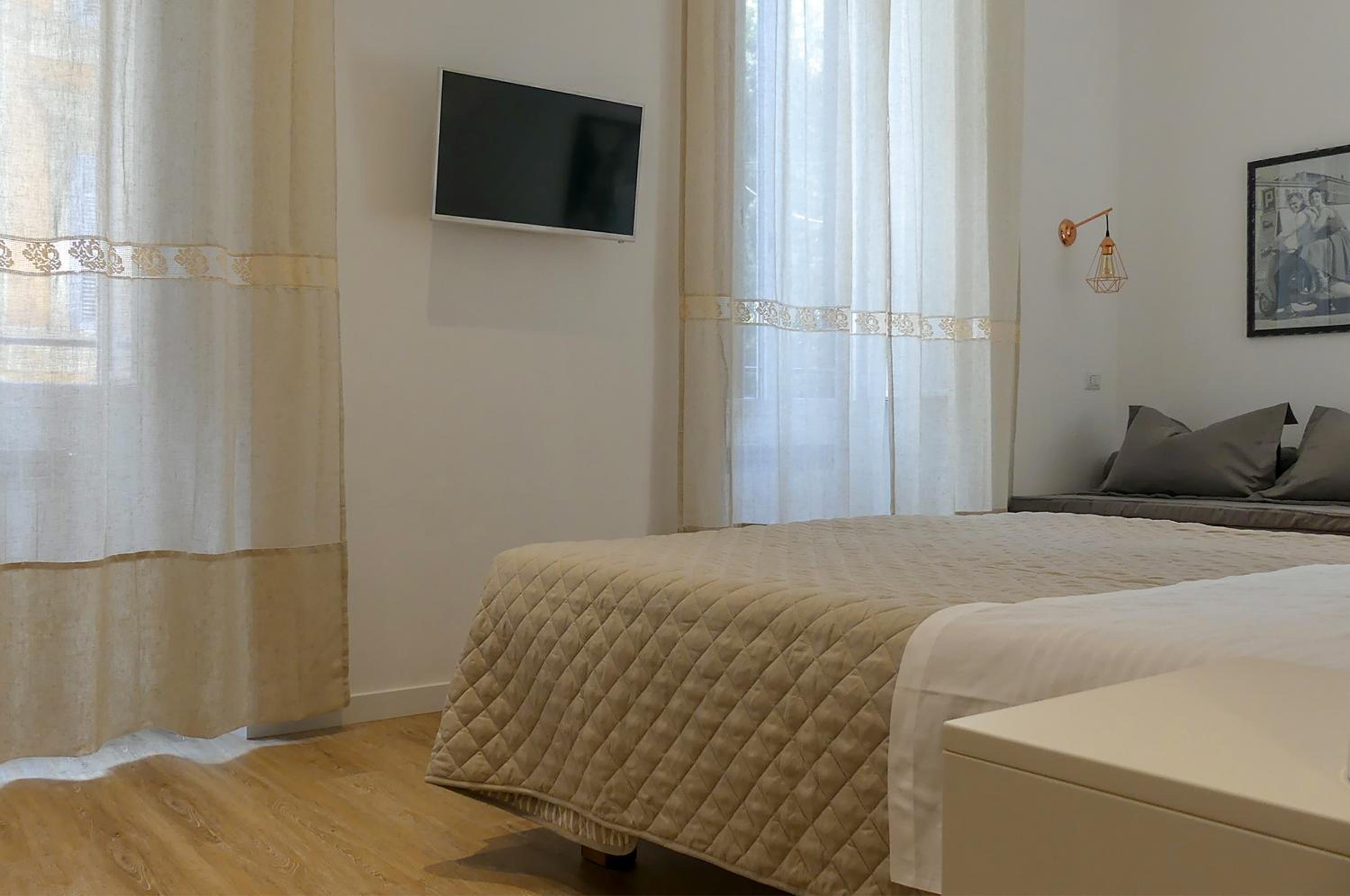 Triple Room with Private Bathroom photo 3