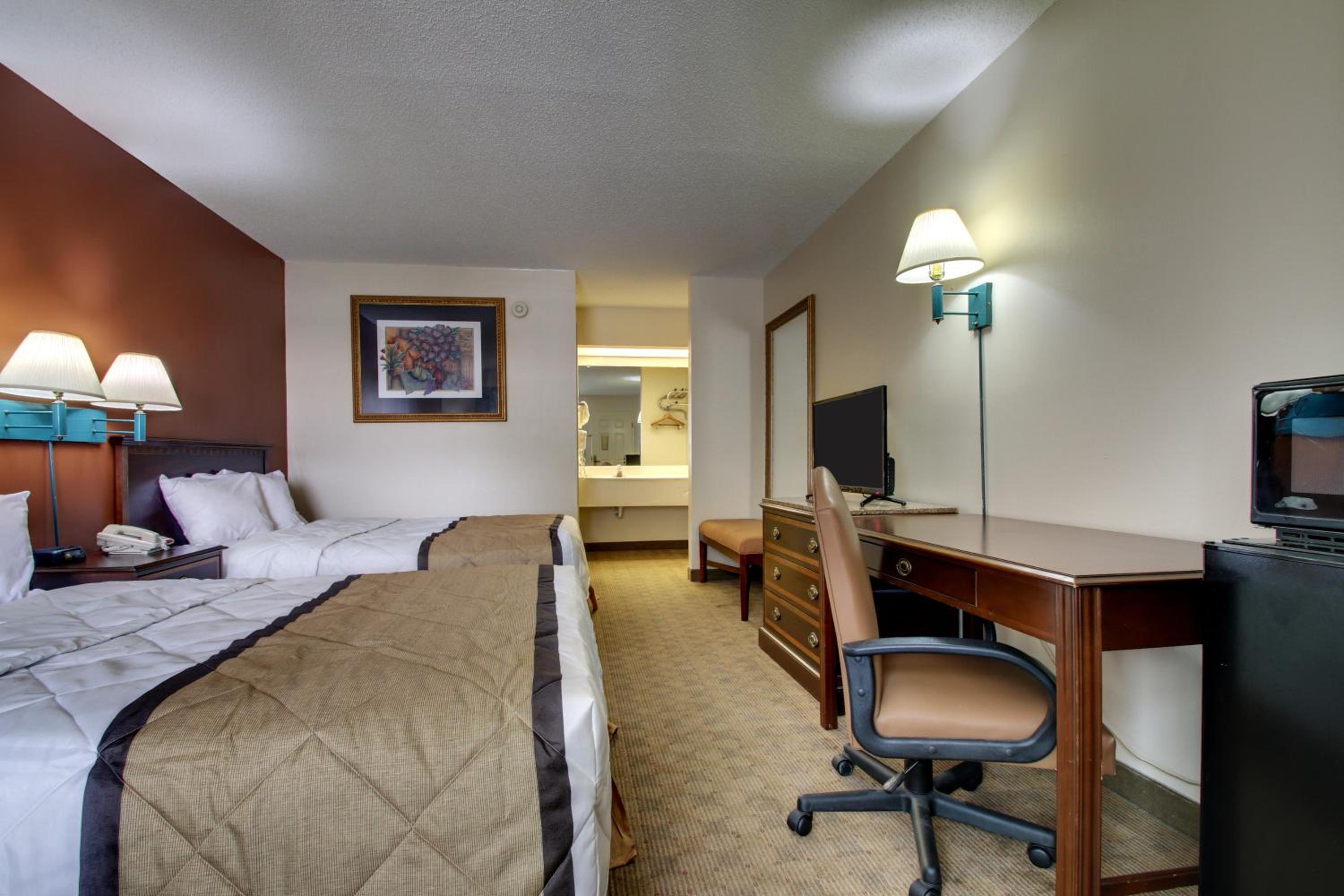Double Room with Two Double Beds photo 3