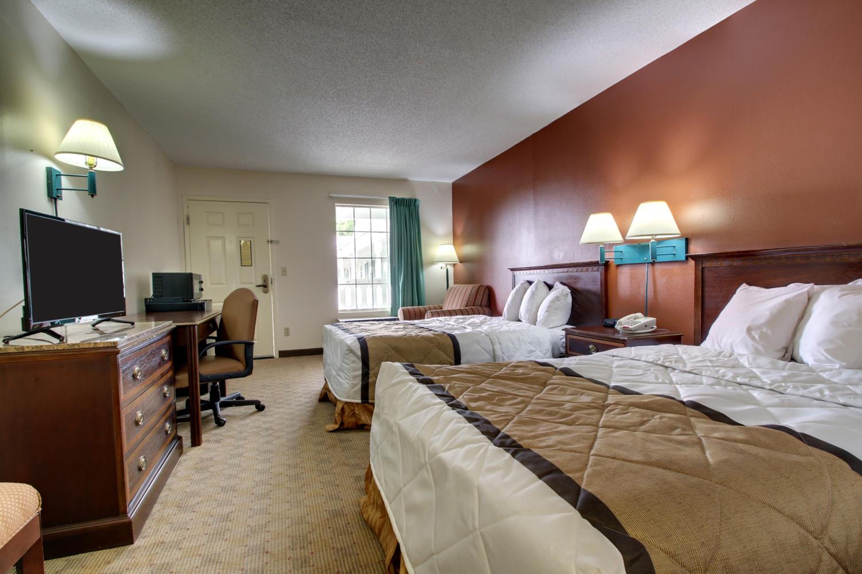 Double Room with Two Double Beds photo 1