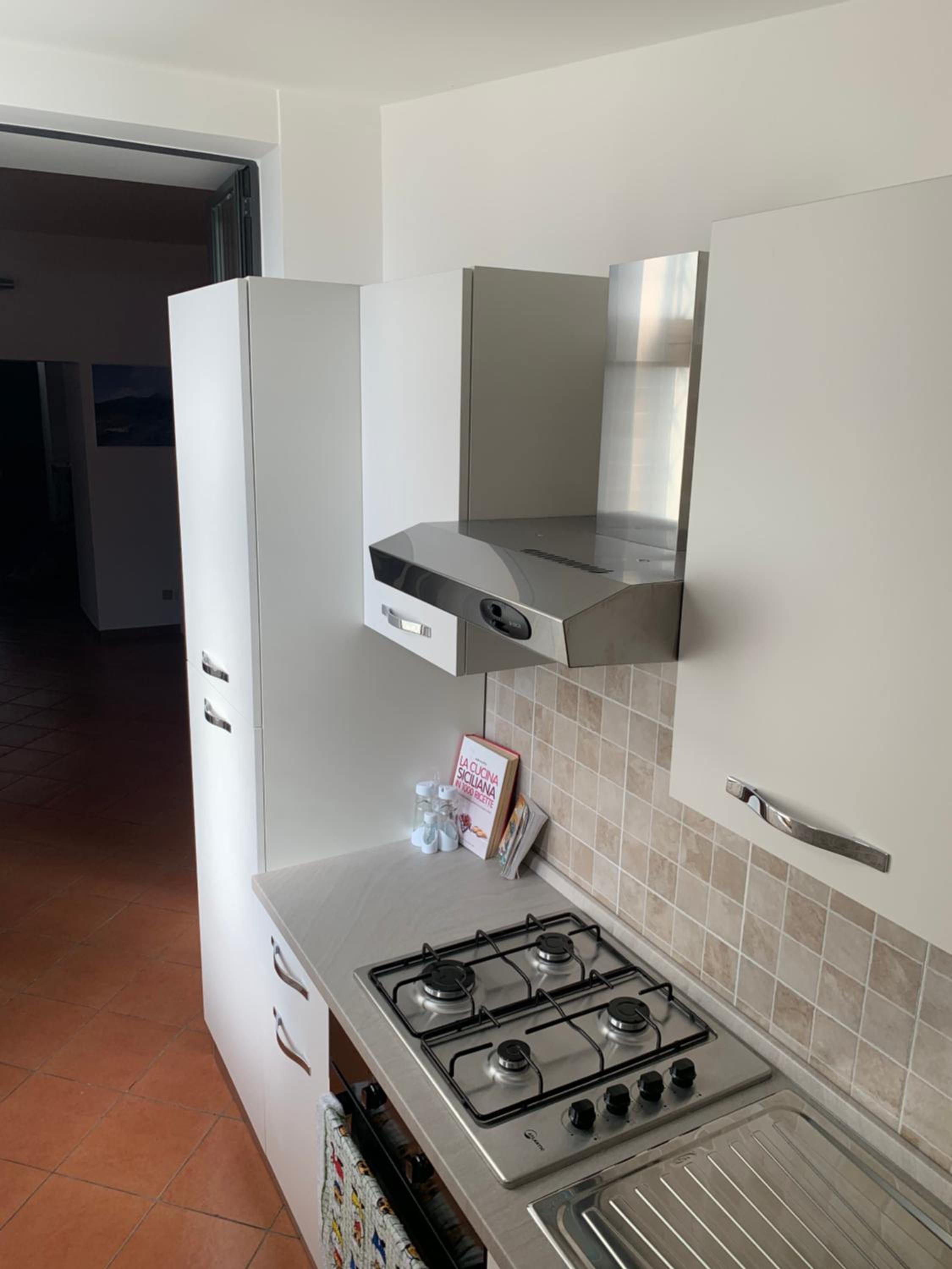 Double Room with Private Bathroom - Photo 14