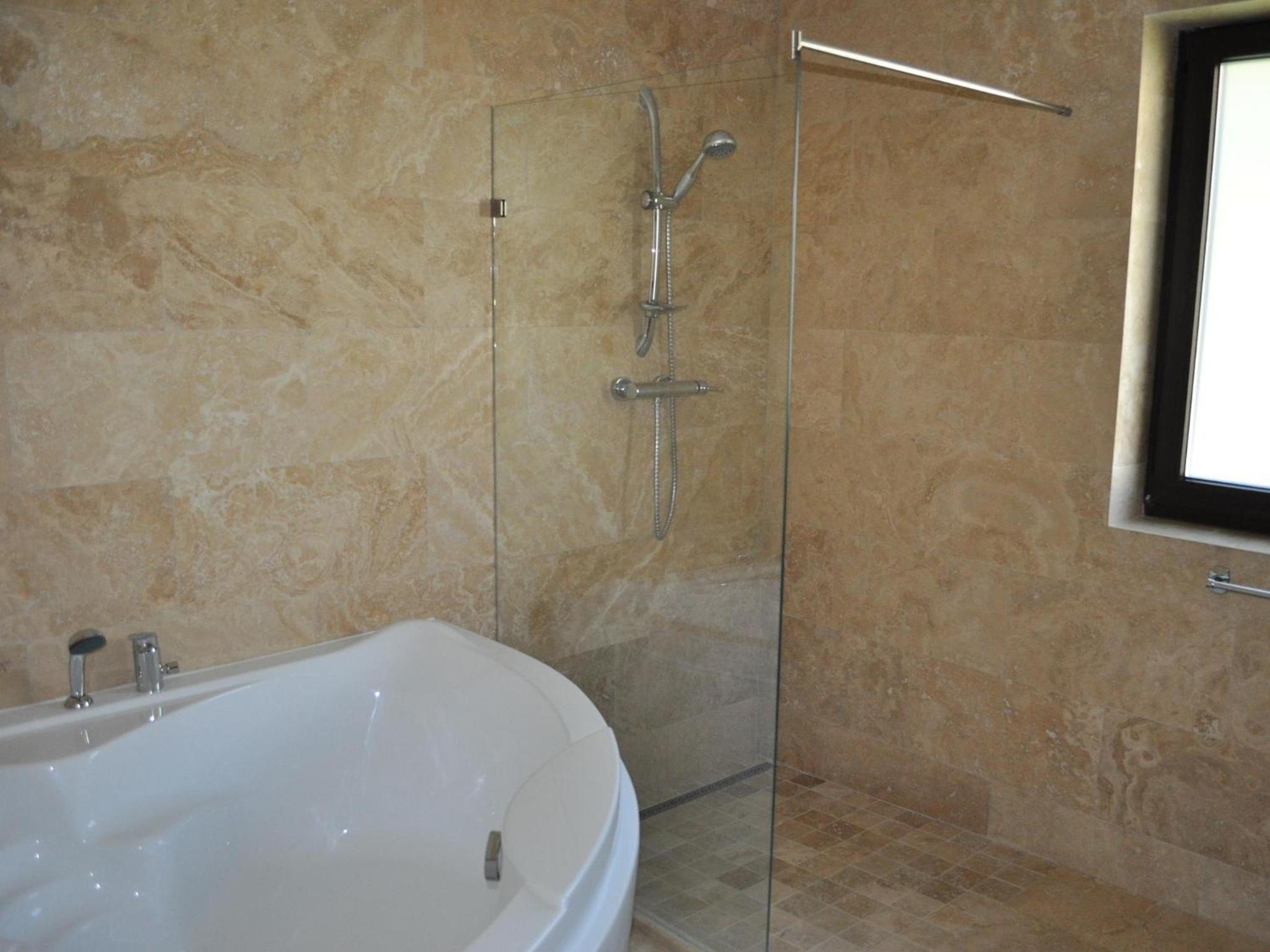 Superior Two-Bedroom Apartment with Balcony - Second Floor - Photo 16