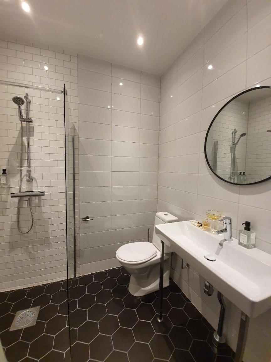 Double Room - Photo 12