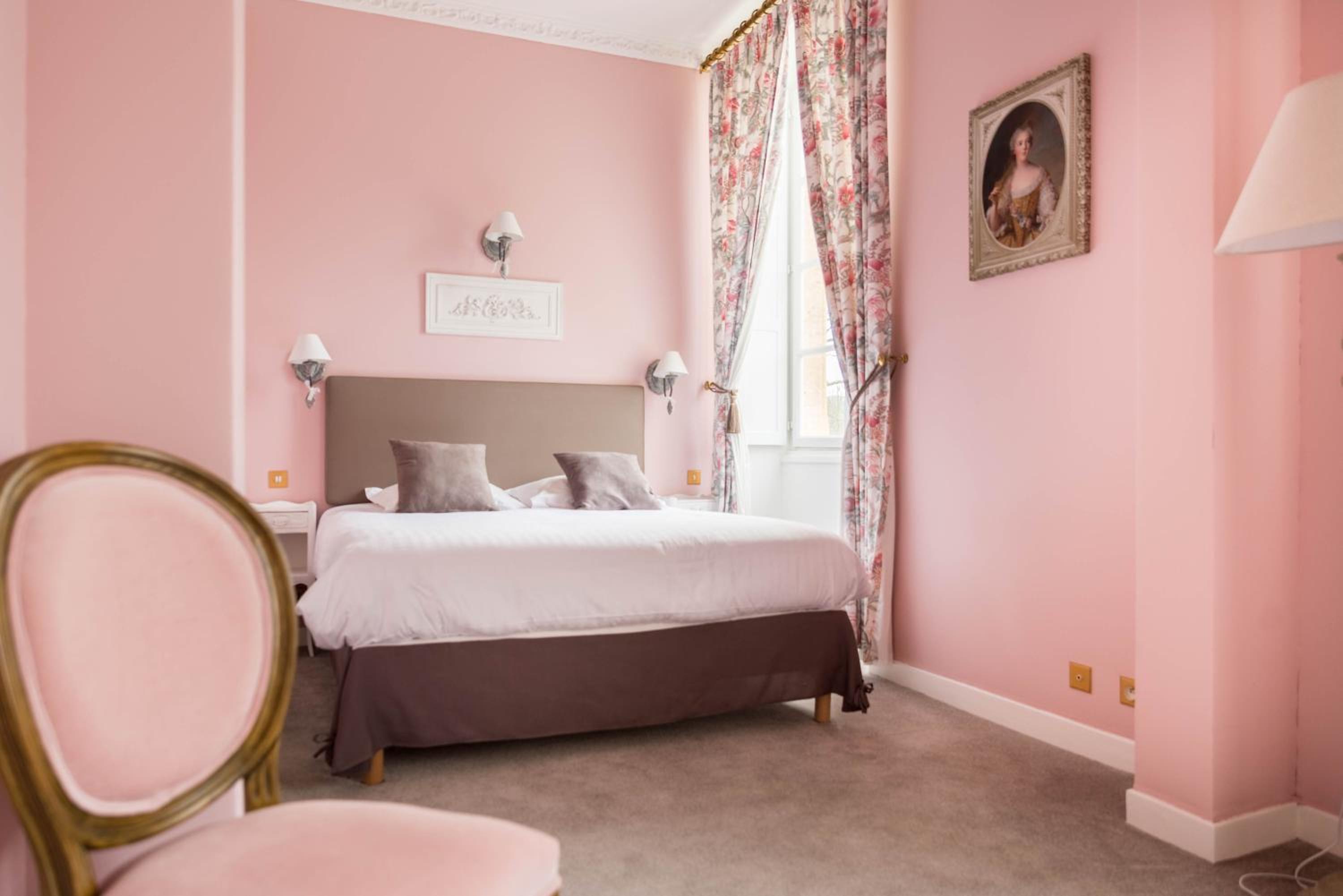 Deluxe Double or Twin Room with River View - Photo 11