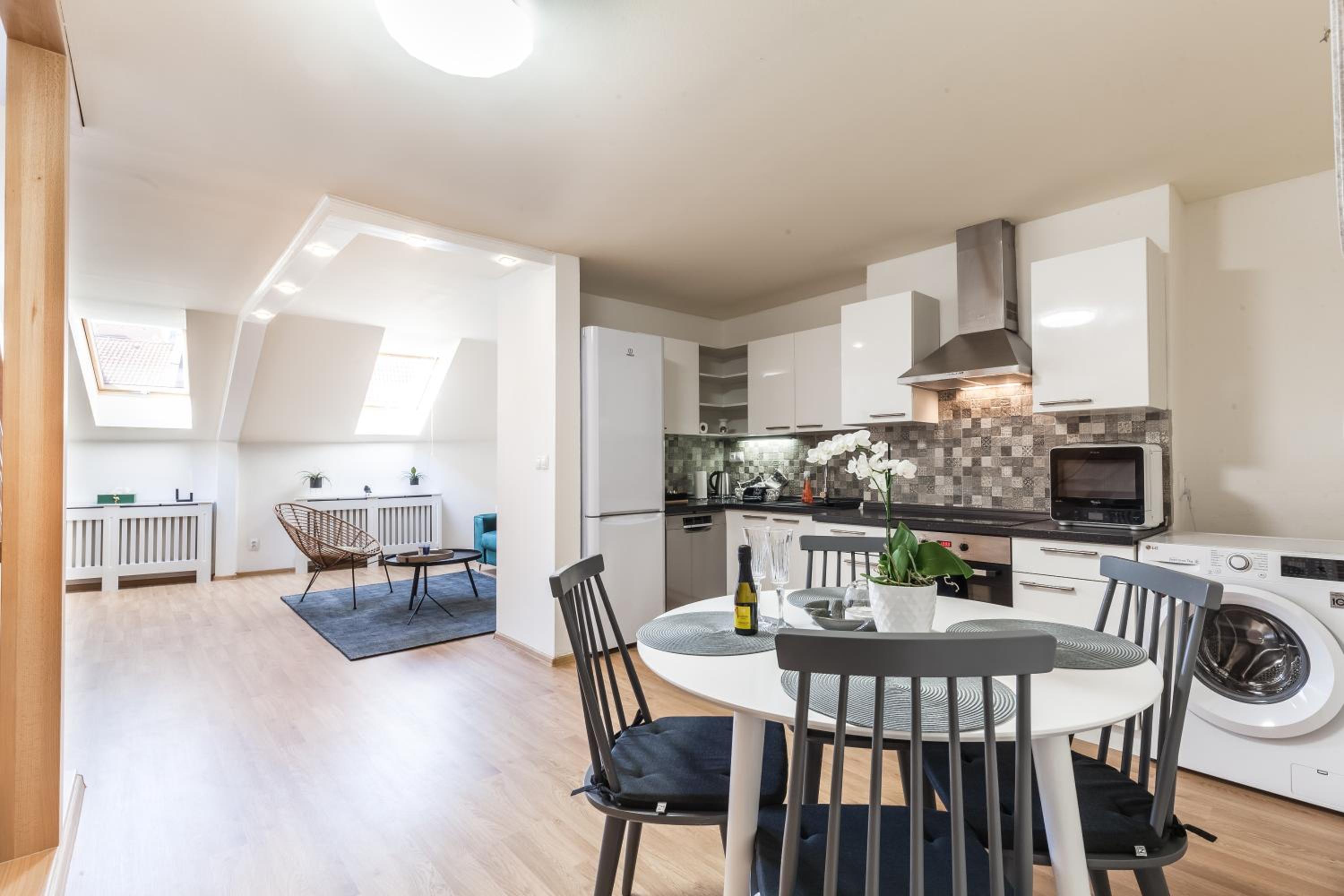 Maisonette - Photo 1