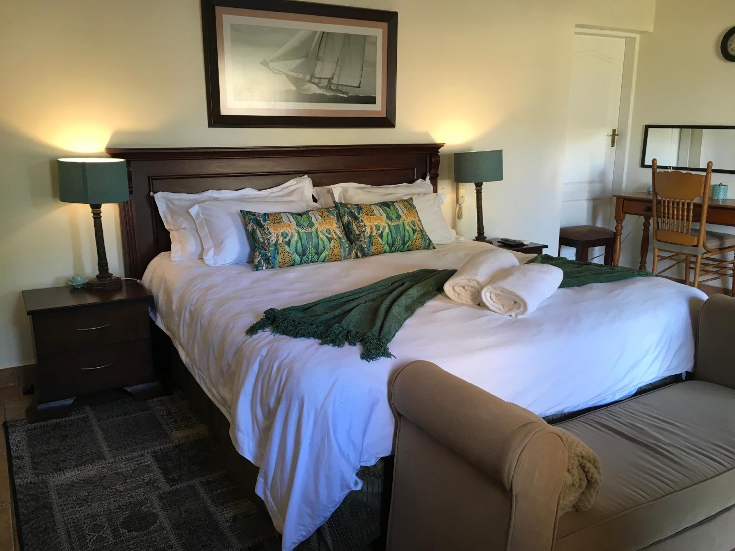King Room with Pool View - Photo 1