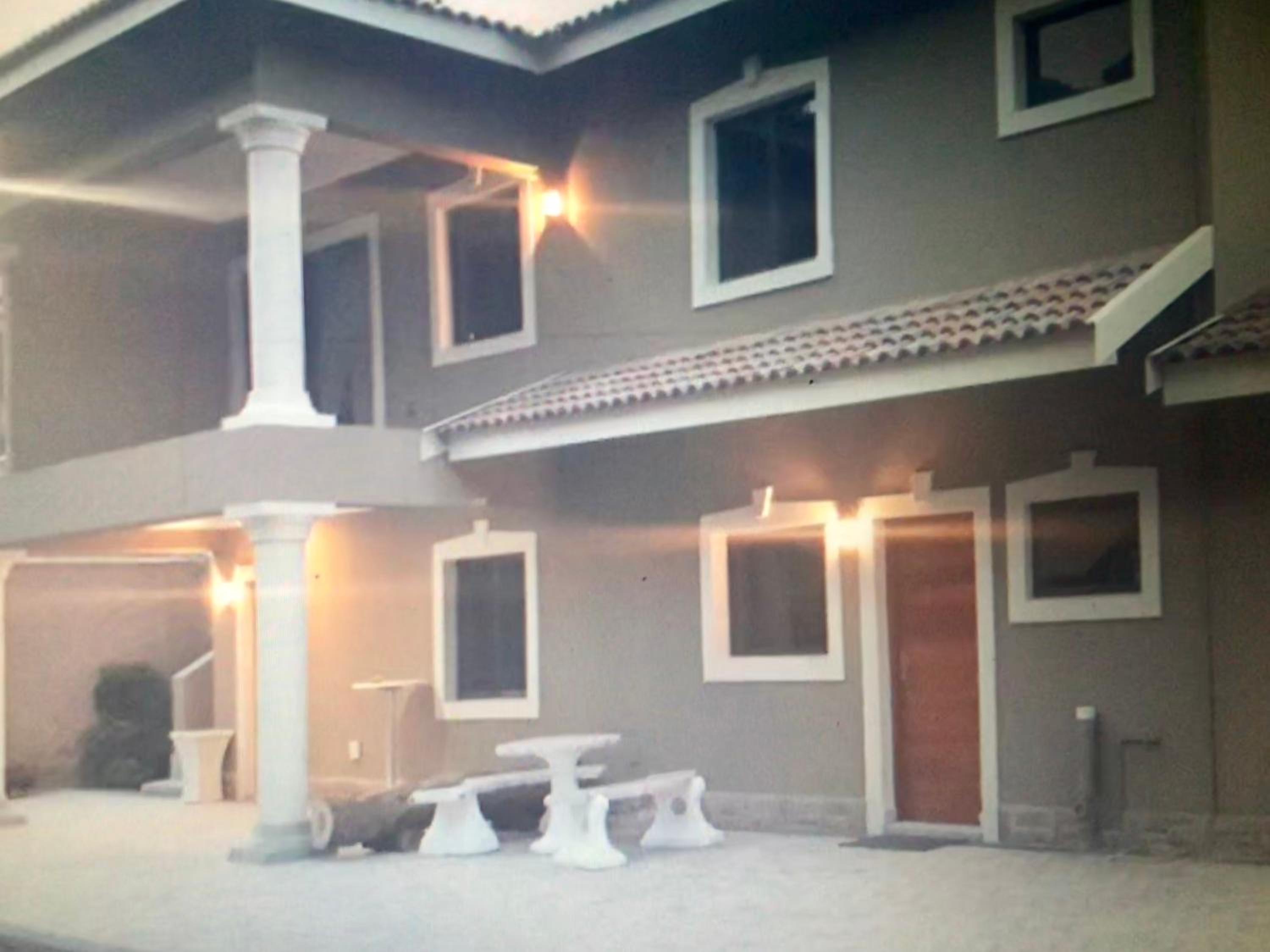 Standard Suite - Photo 17