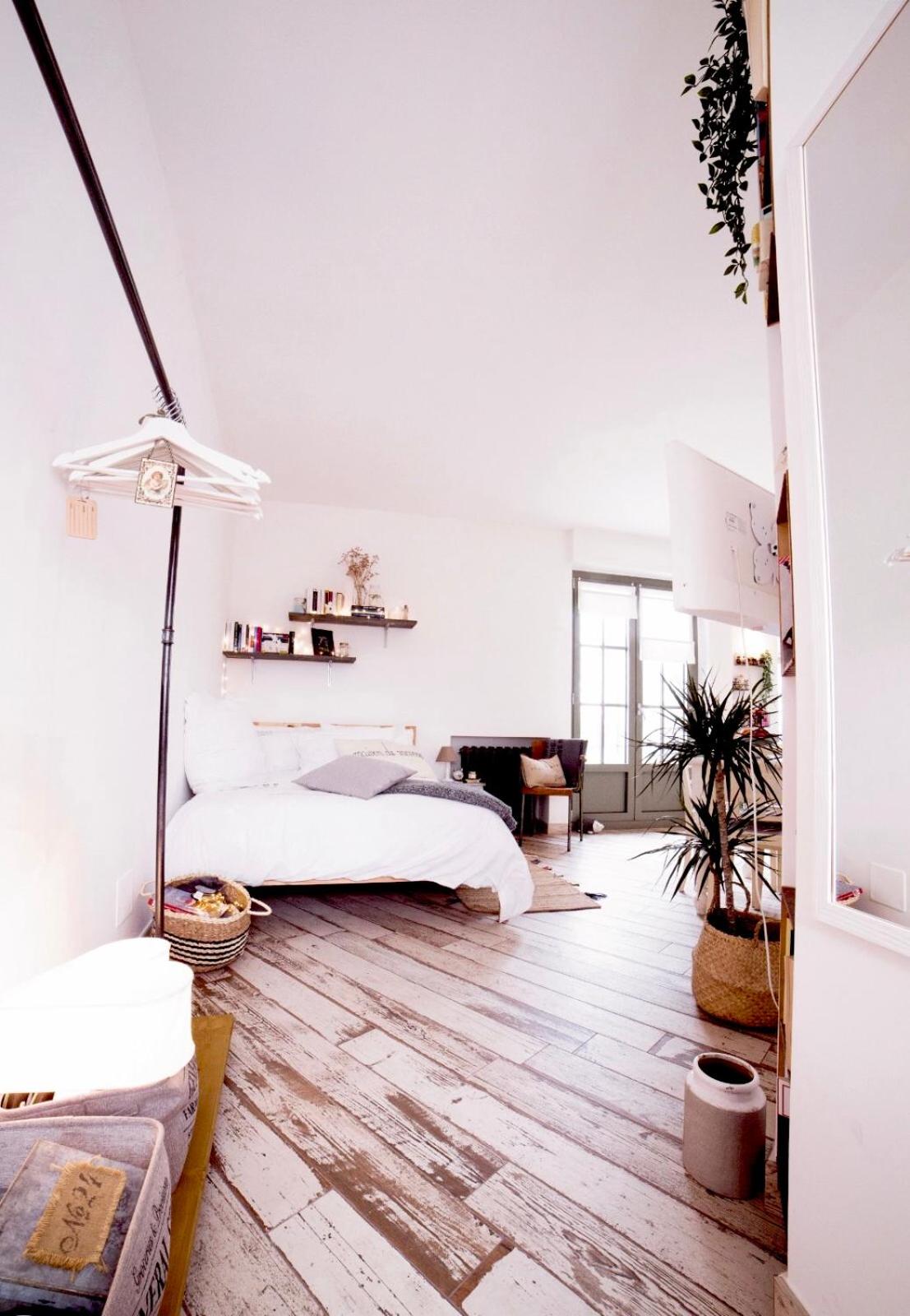 One-Bedroom Apartment - Photo 92