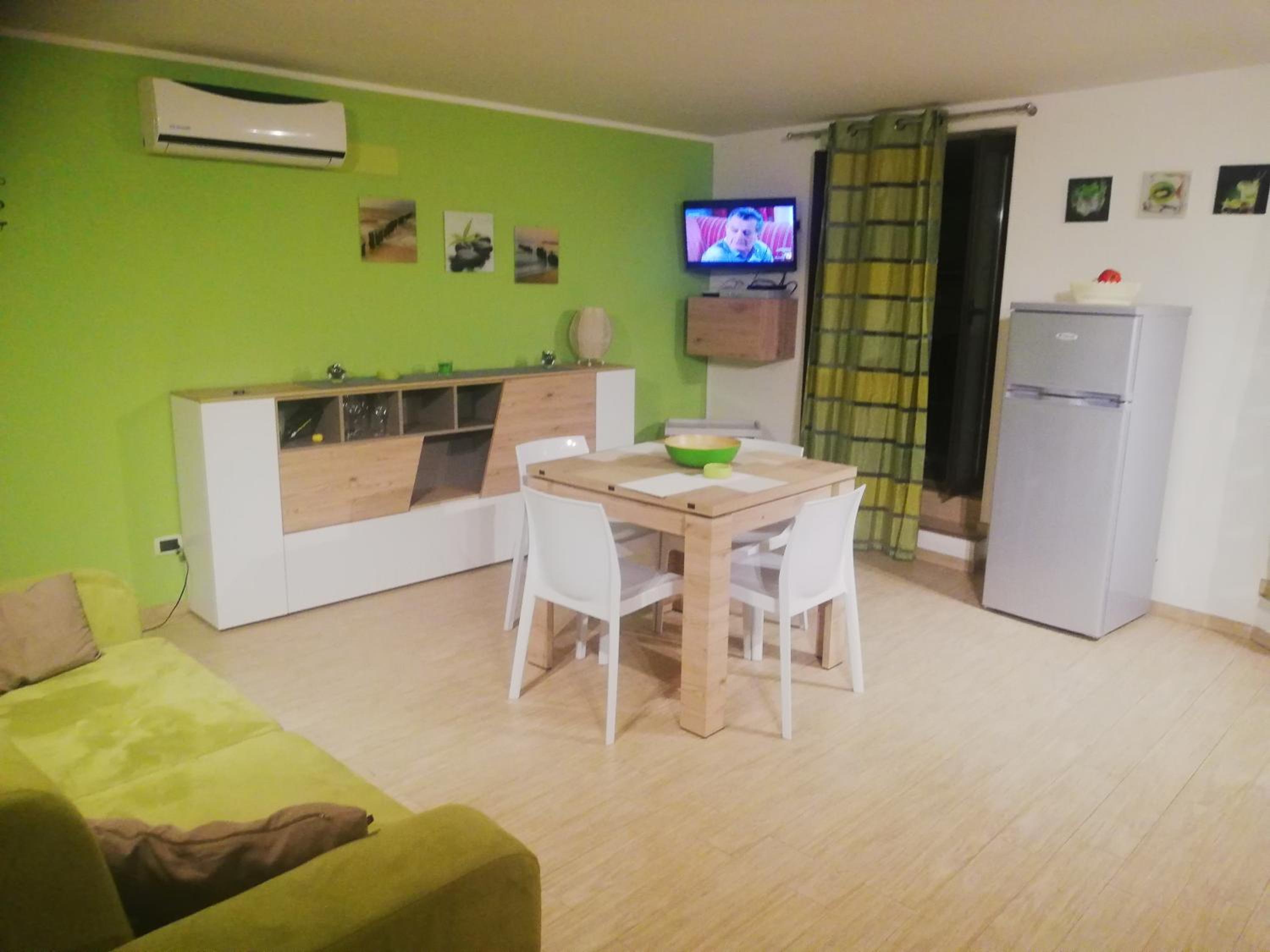 One-Bedroom Apartment