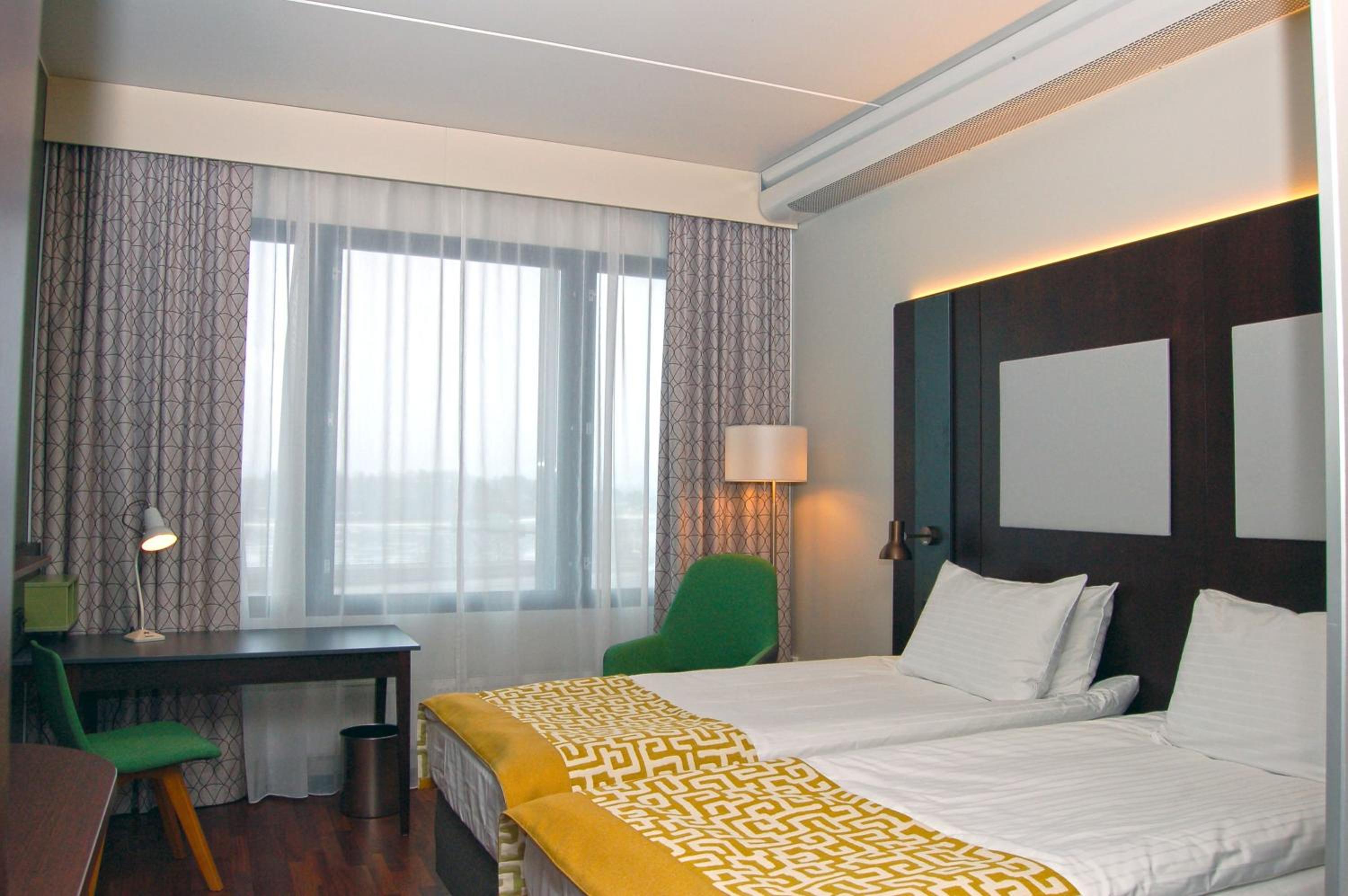 Standard 2 Twin Beds with Sofabed