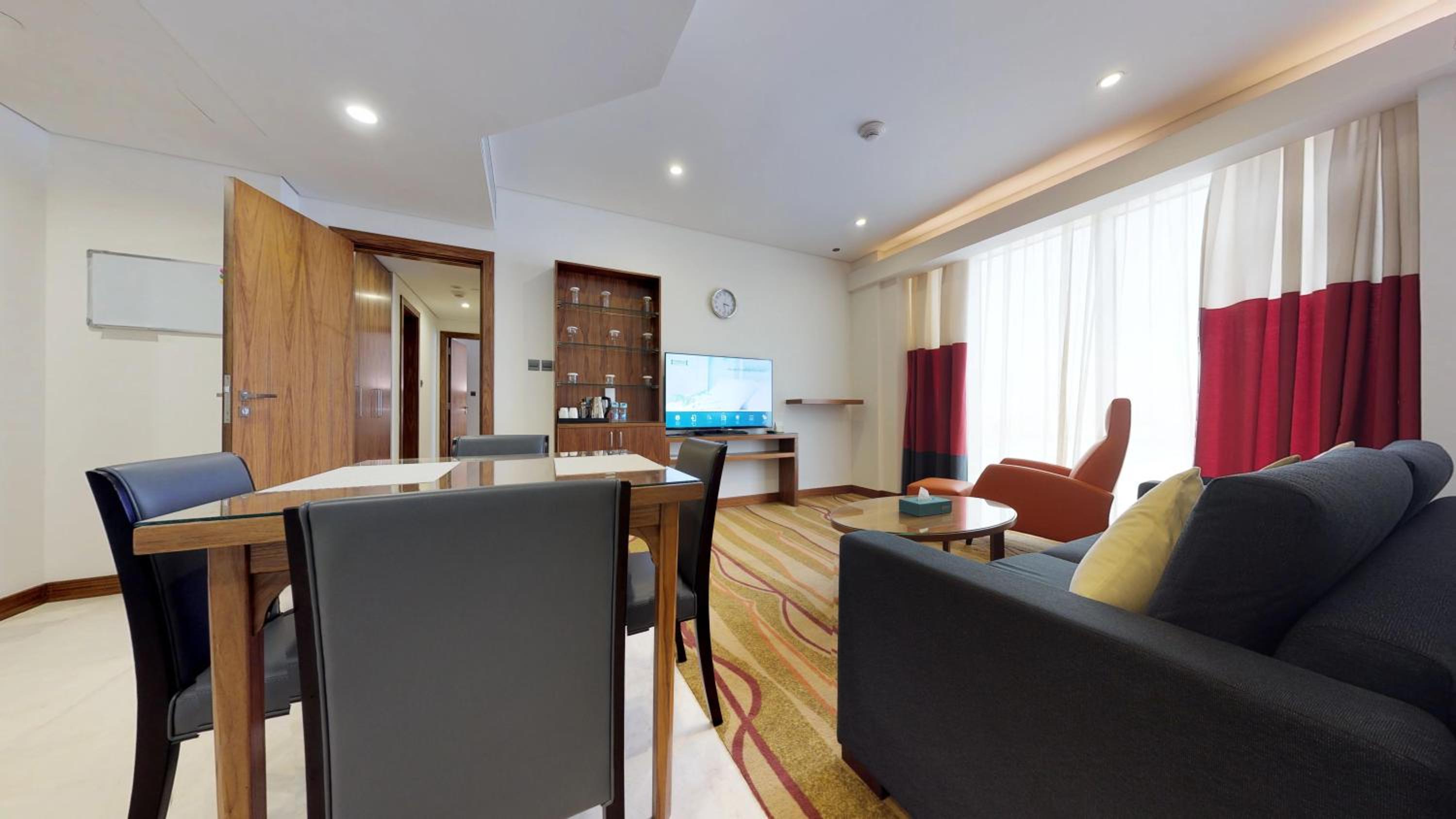 Three-Bedroom Apartment - Photo 11