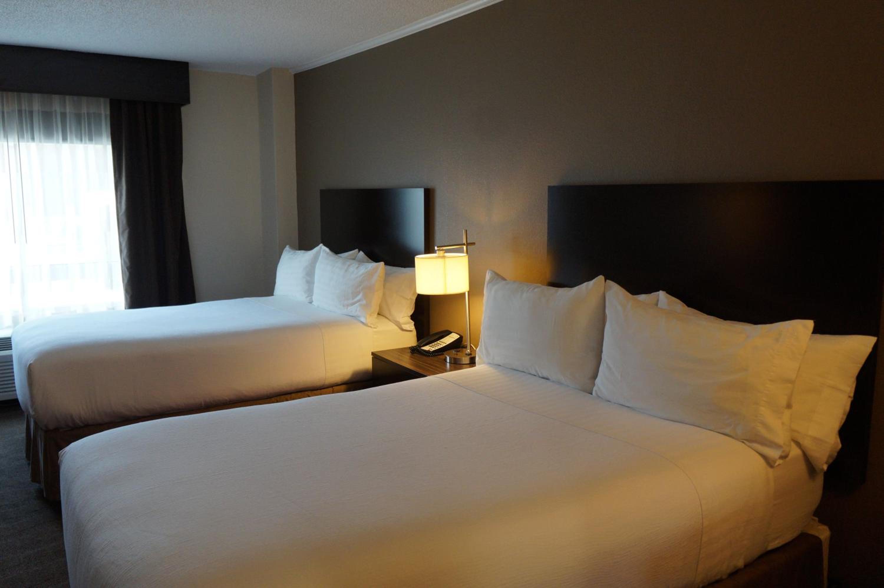 Standard Double Room with Two Double Beds - Photo 2