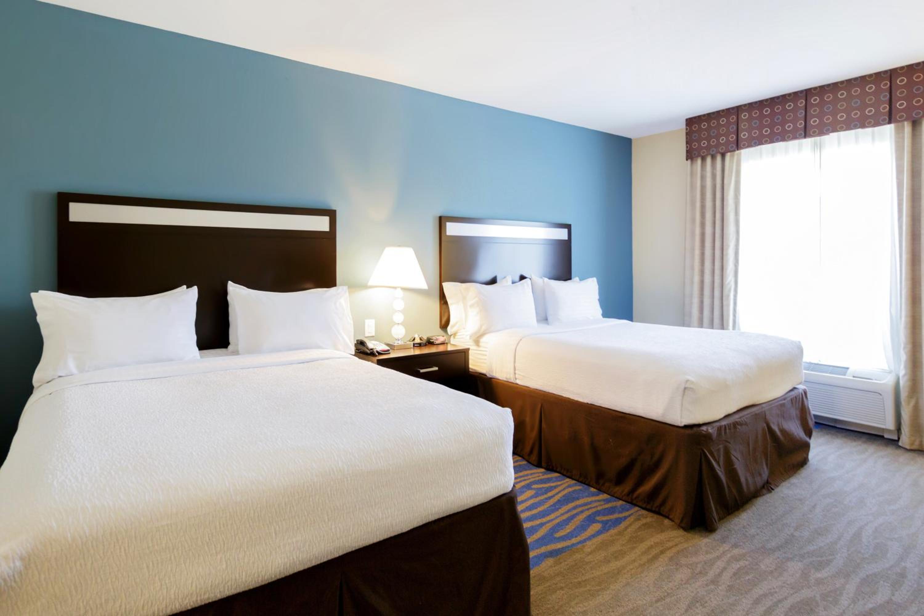 Standard Queen Room with Two Queen Beds - Photo 1