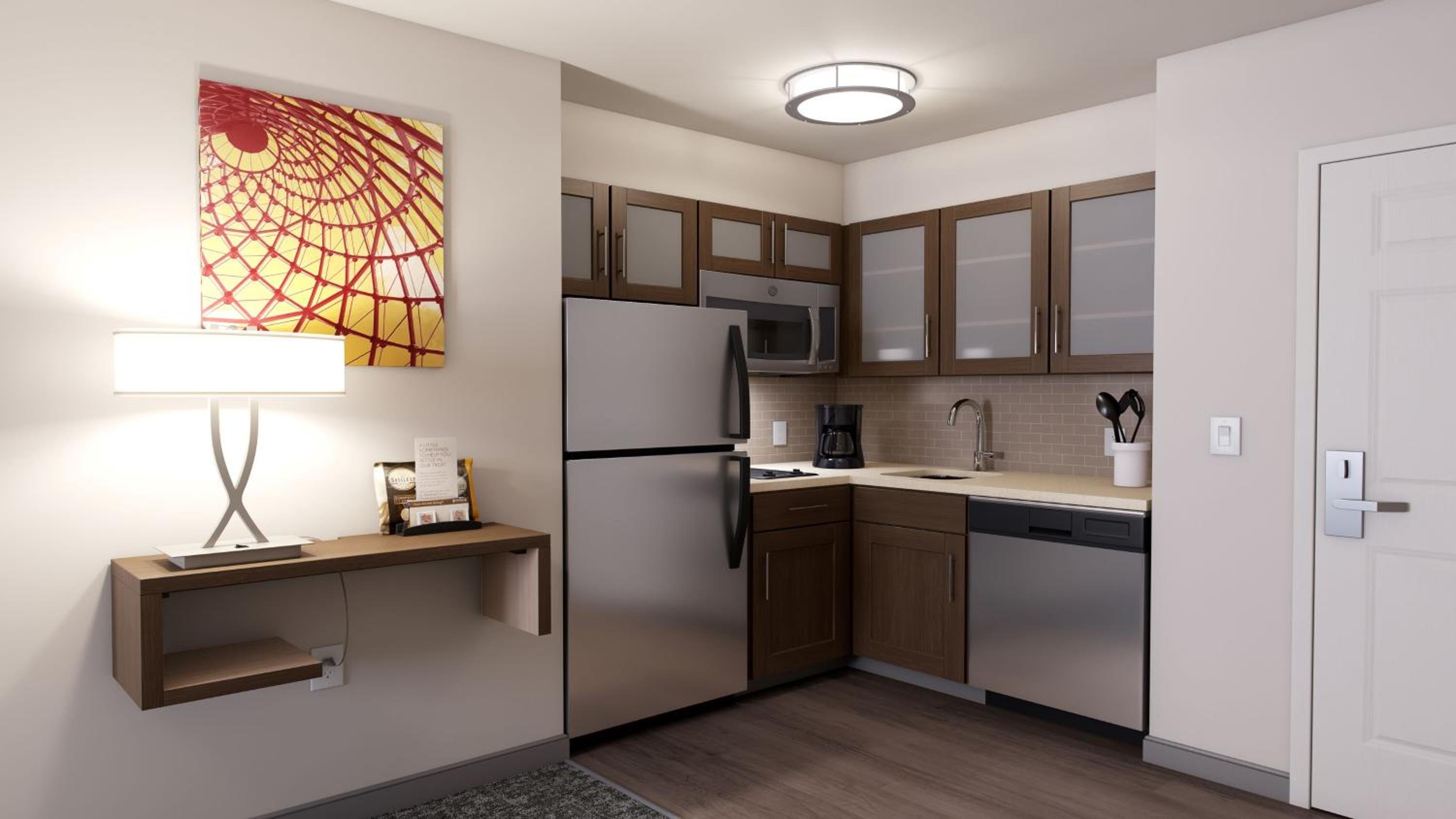 Queen Studio Suite - Photo 2