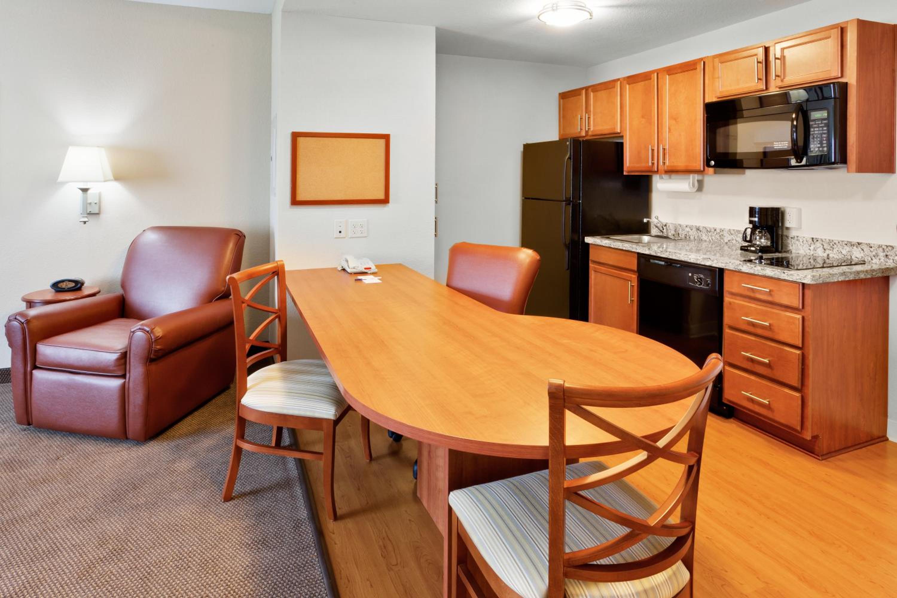 One-Bedroom King Suite