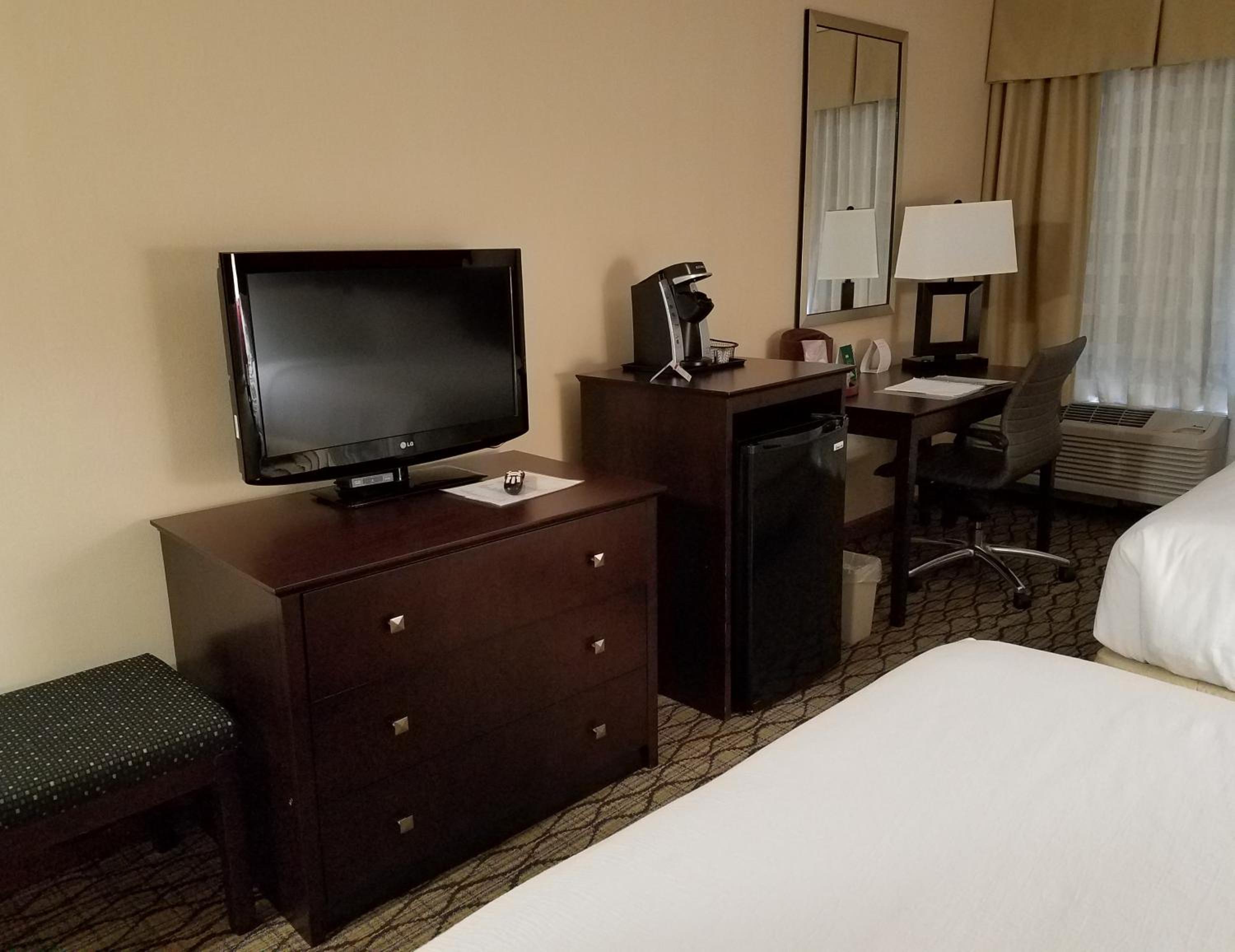 Standard King Room - Photo 1