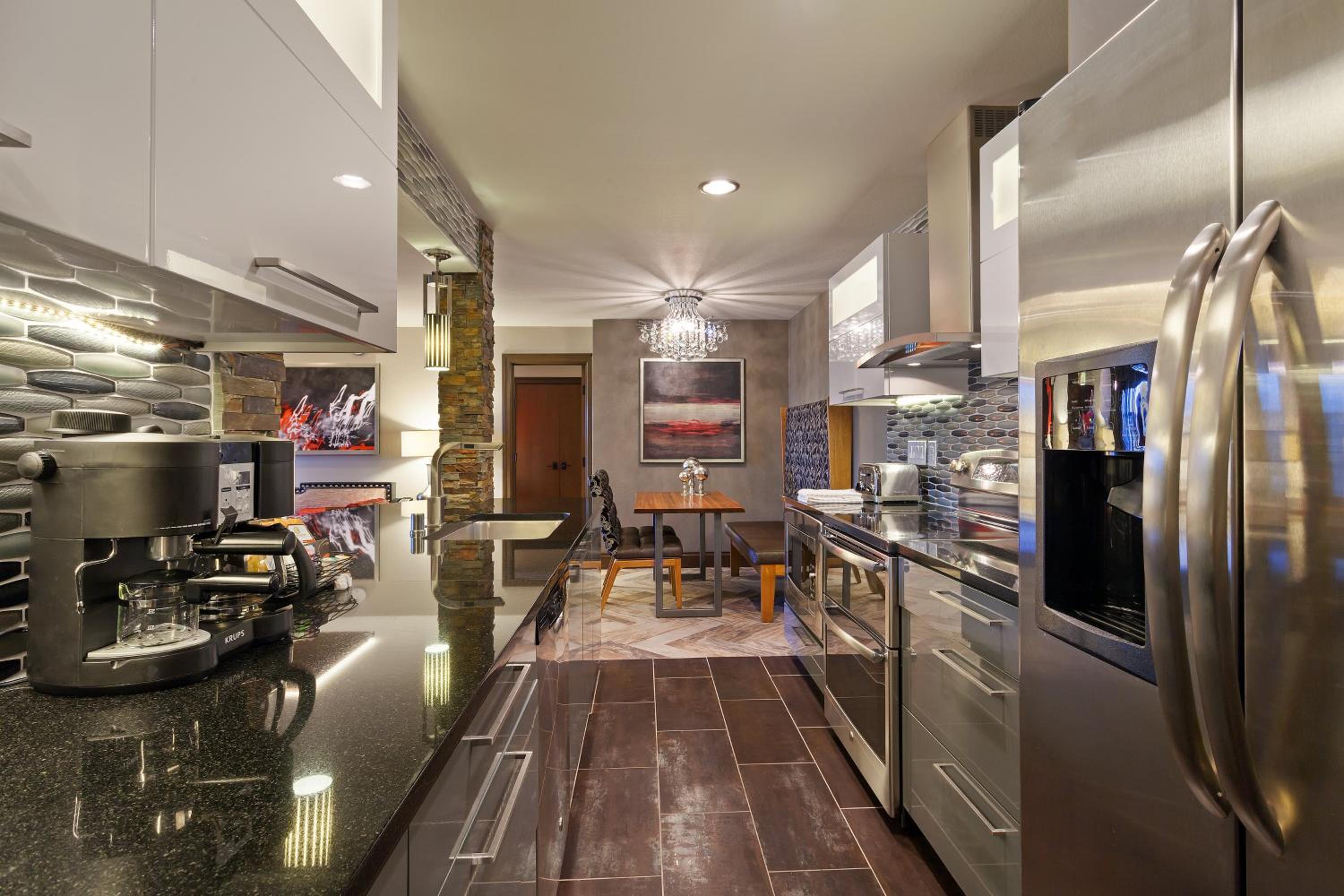 Two-Bedroom Signature Villa - Photo 4