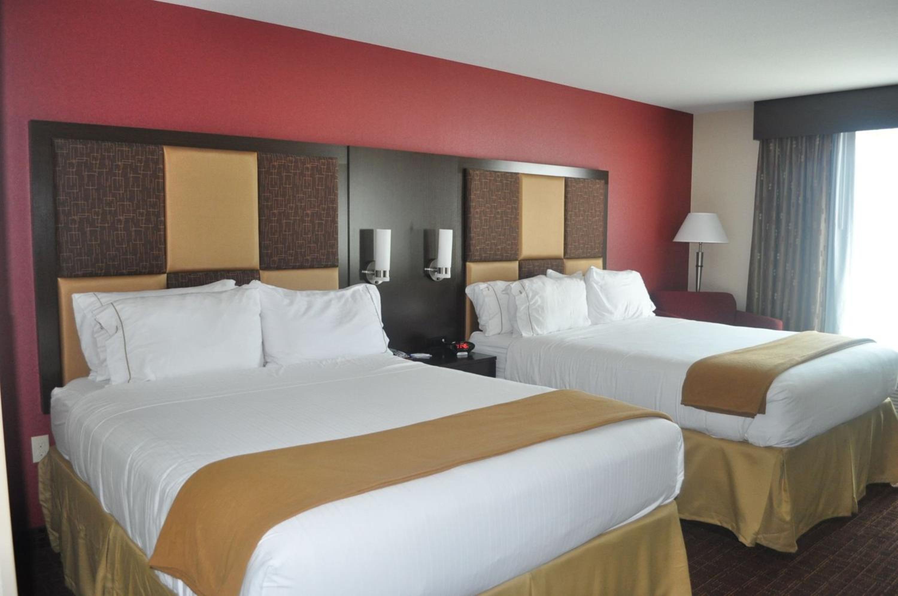 Standard Room with Two Queen Beds