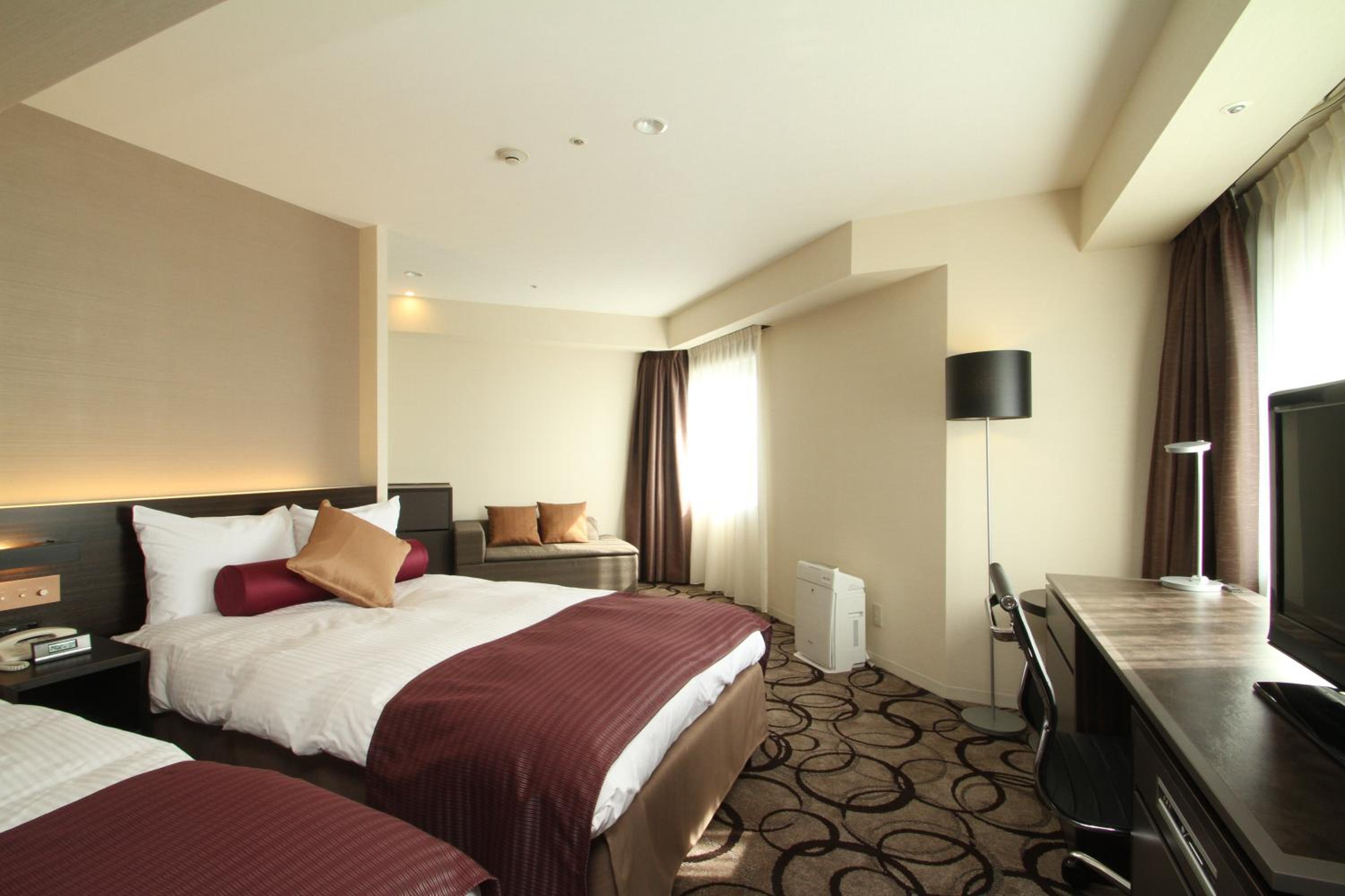 Deluxe Twin Room with Sea View - Non-Smoking - Photo 15