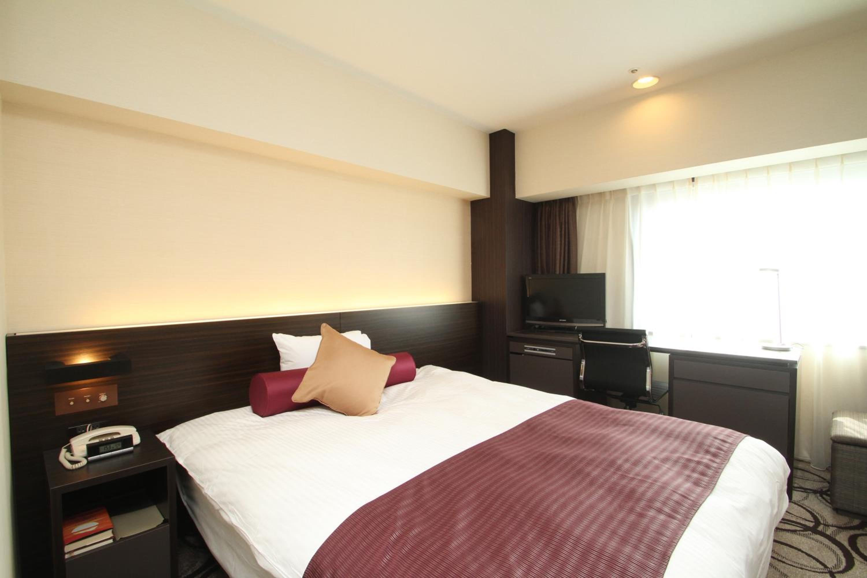Single Room with Sea View - Non-Smoking