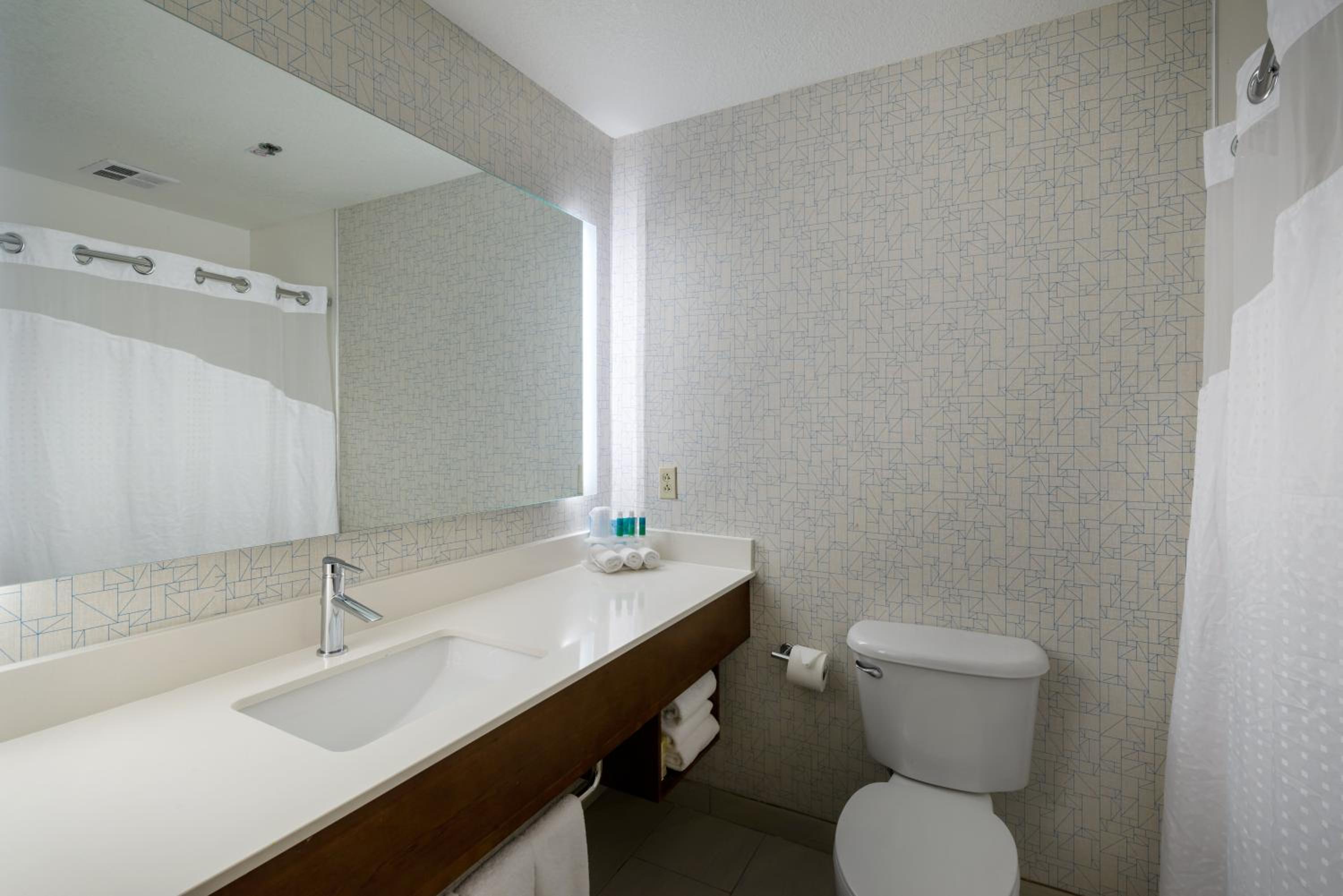 Standard King Room - Photo 2