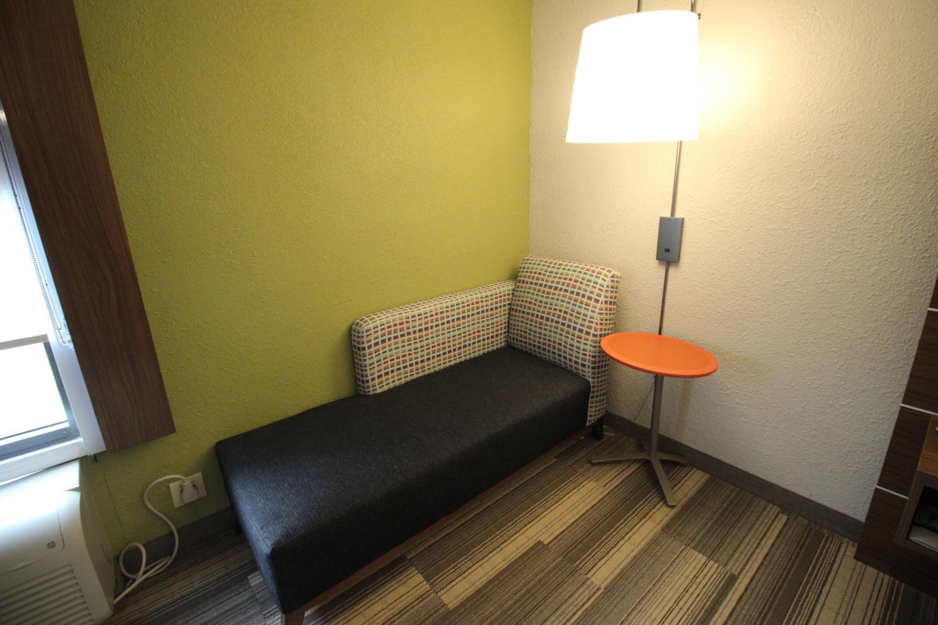 Standard King Room - Photo 1