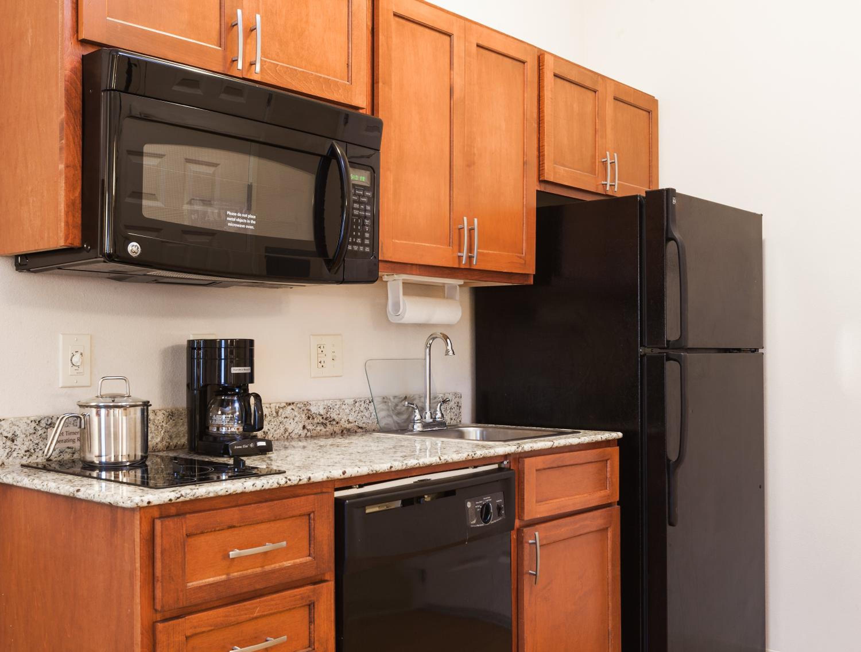 Studio Suite - Photo 10