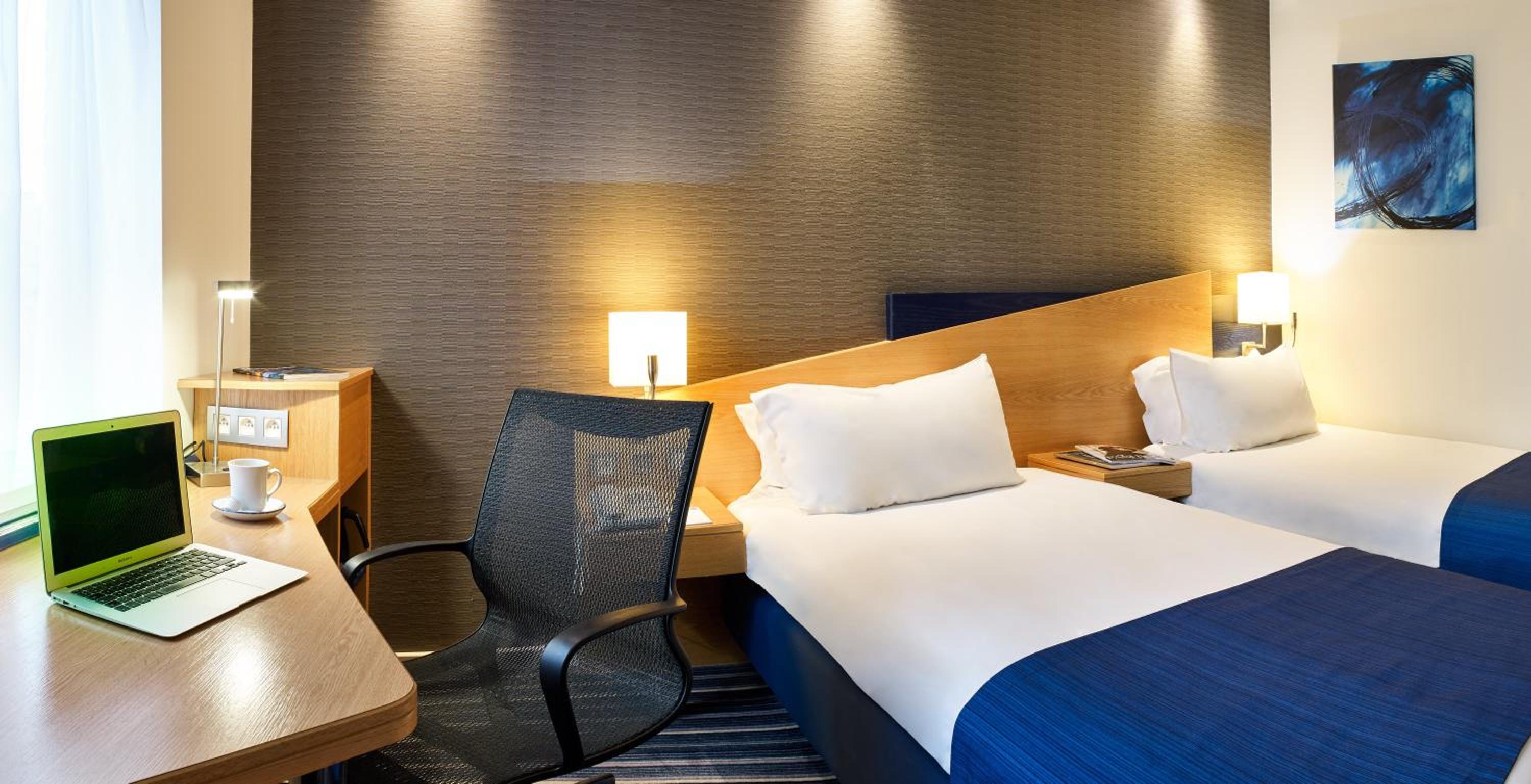 Standard Twin Room - Free Breakfast - Photo 1