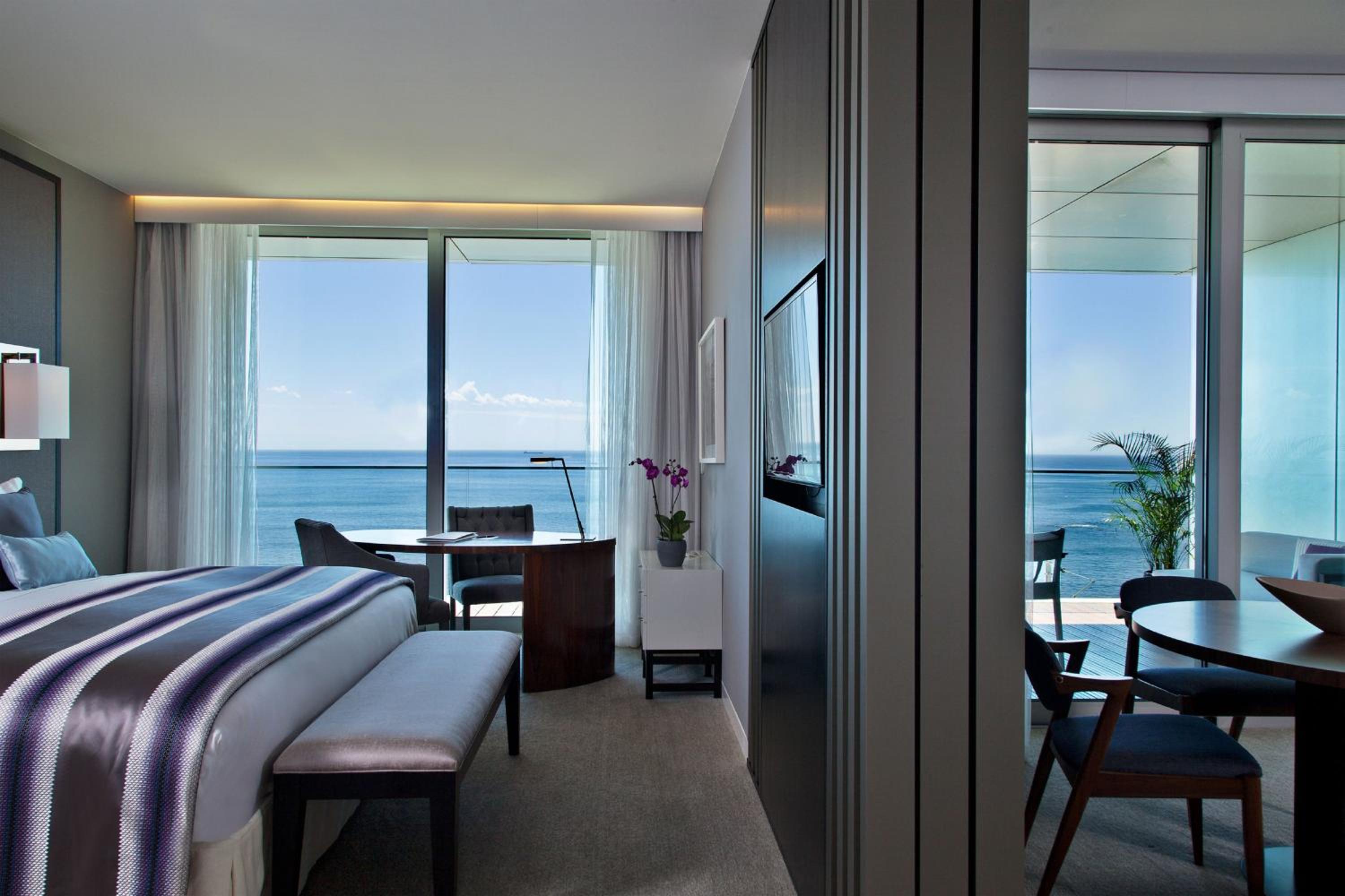 One Bedroom Suite (Non Smoking)