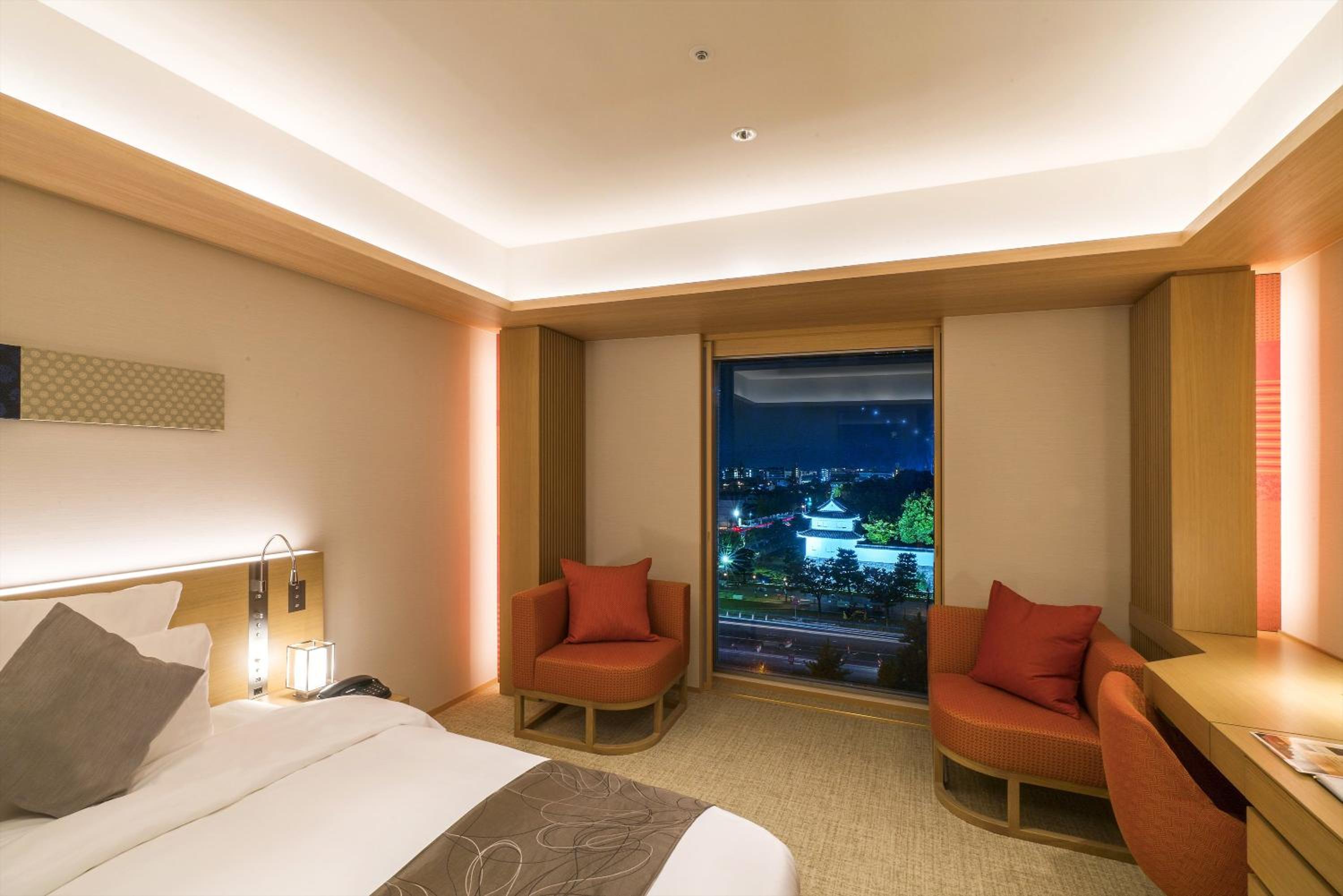 King Room with View - Non-Smoking - Photo 3