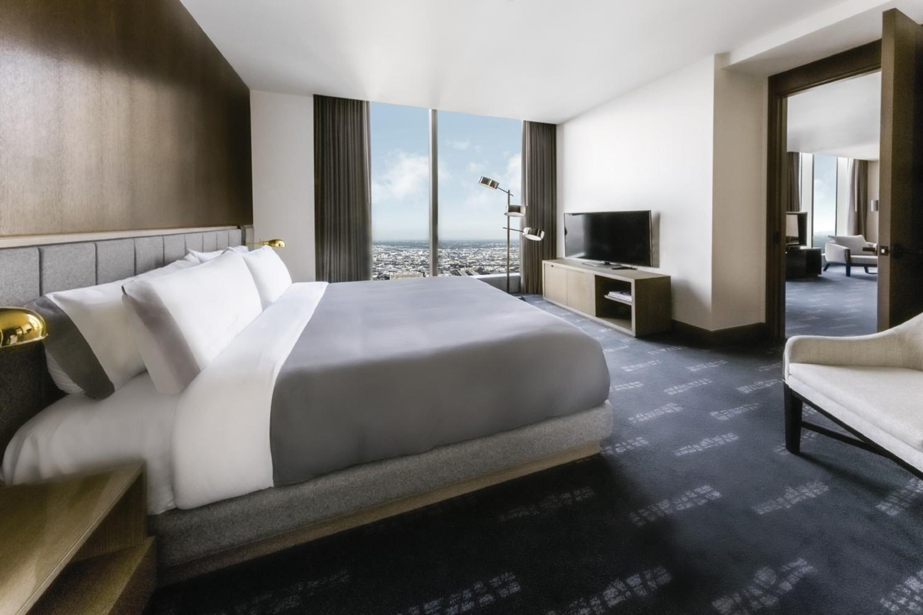 One-Bedroom Suite with City View