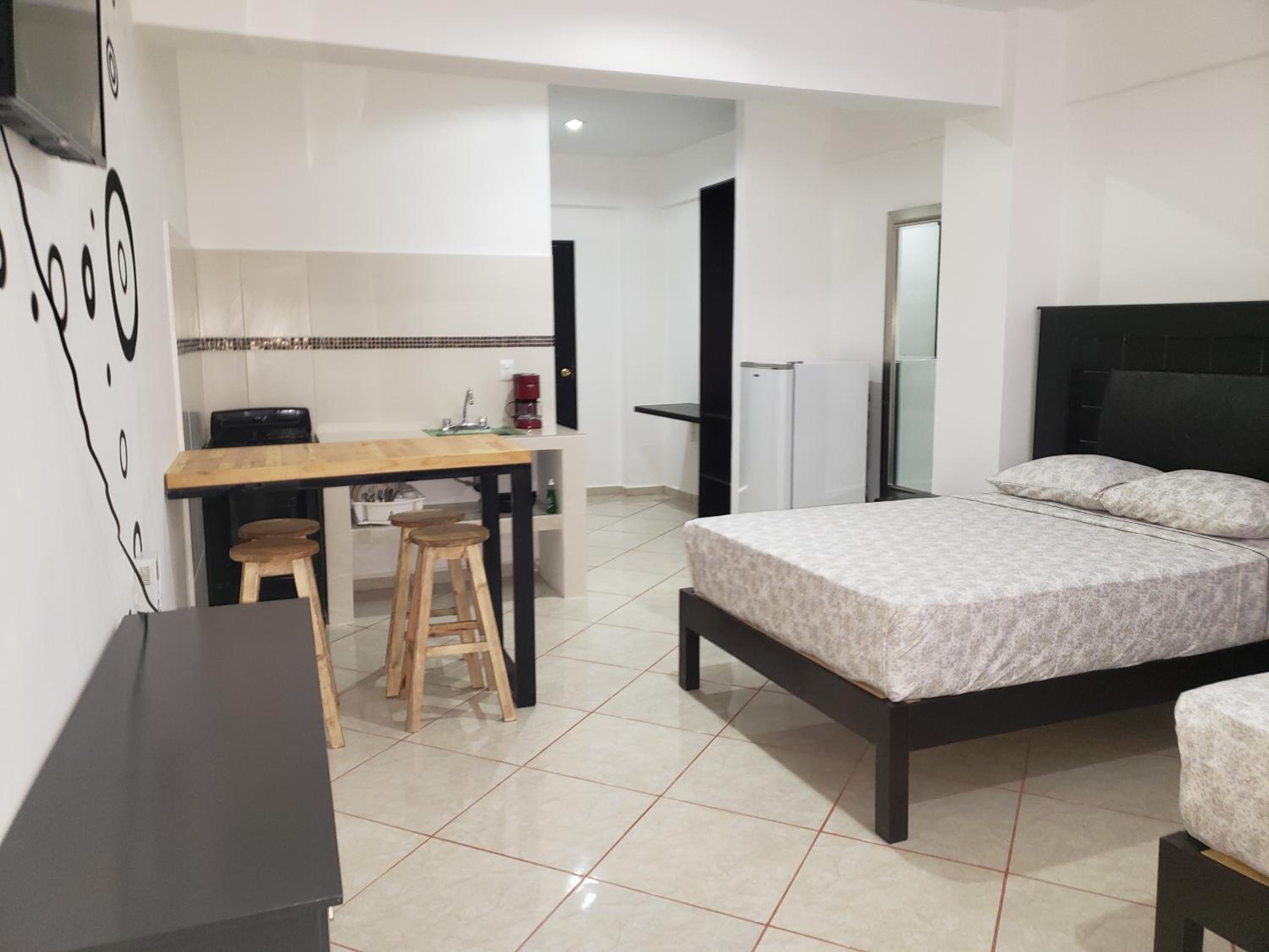 Standard Twin Room - Photo 7