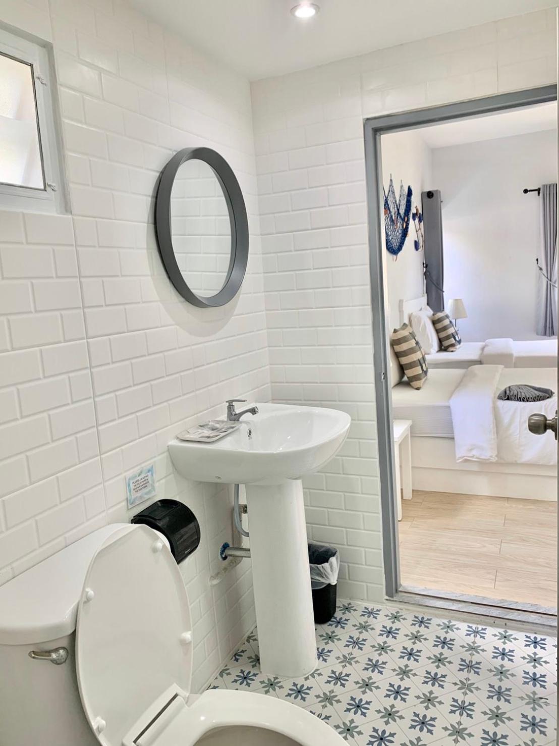 Double or Twin Room with Terrace - Photo 5