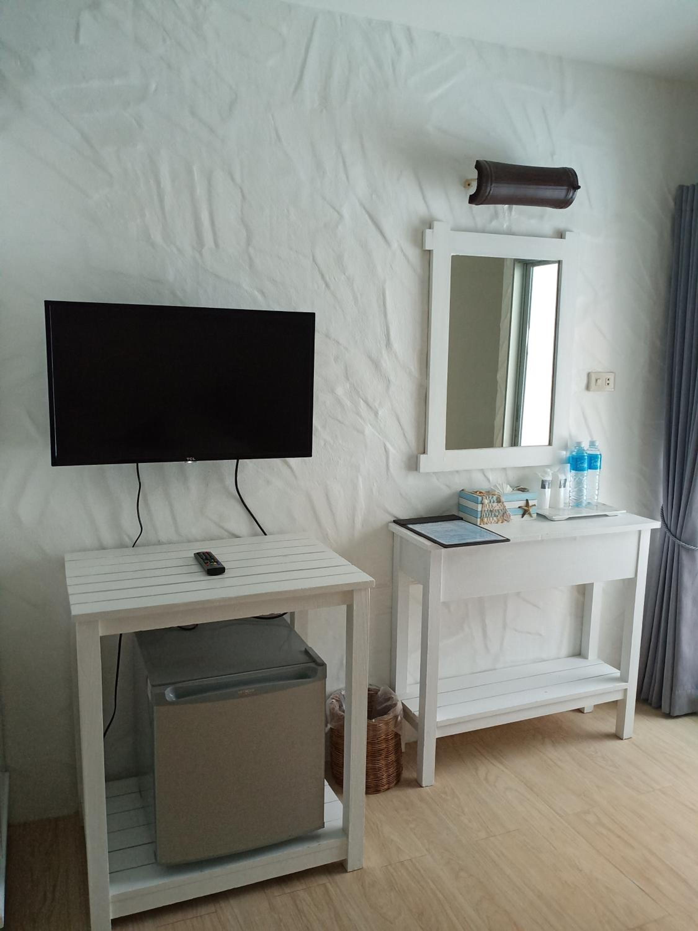 Standard Twin Room - Photo 5