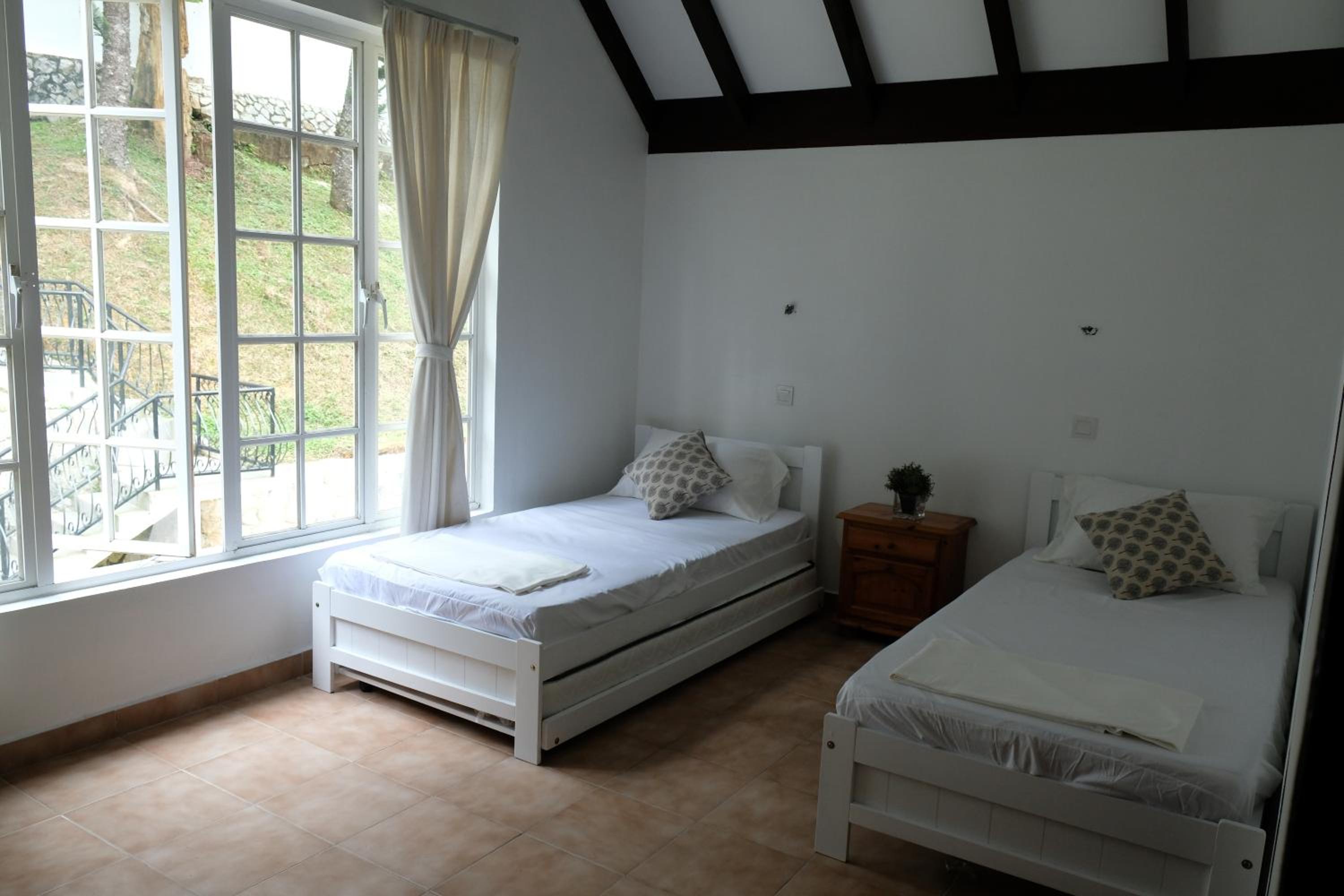 Basic Triple Room photo 2
