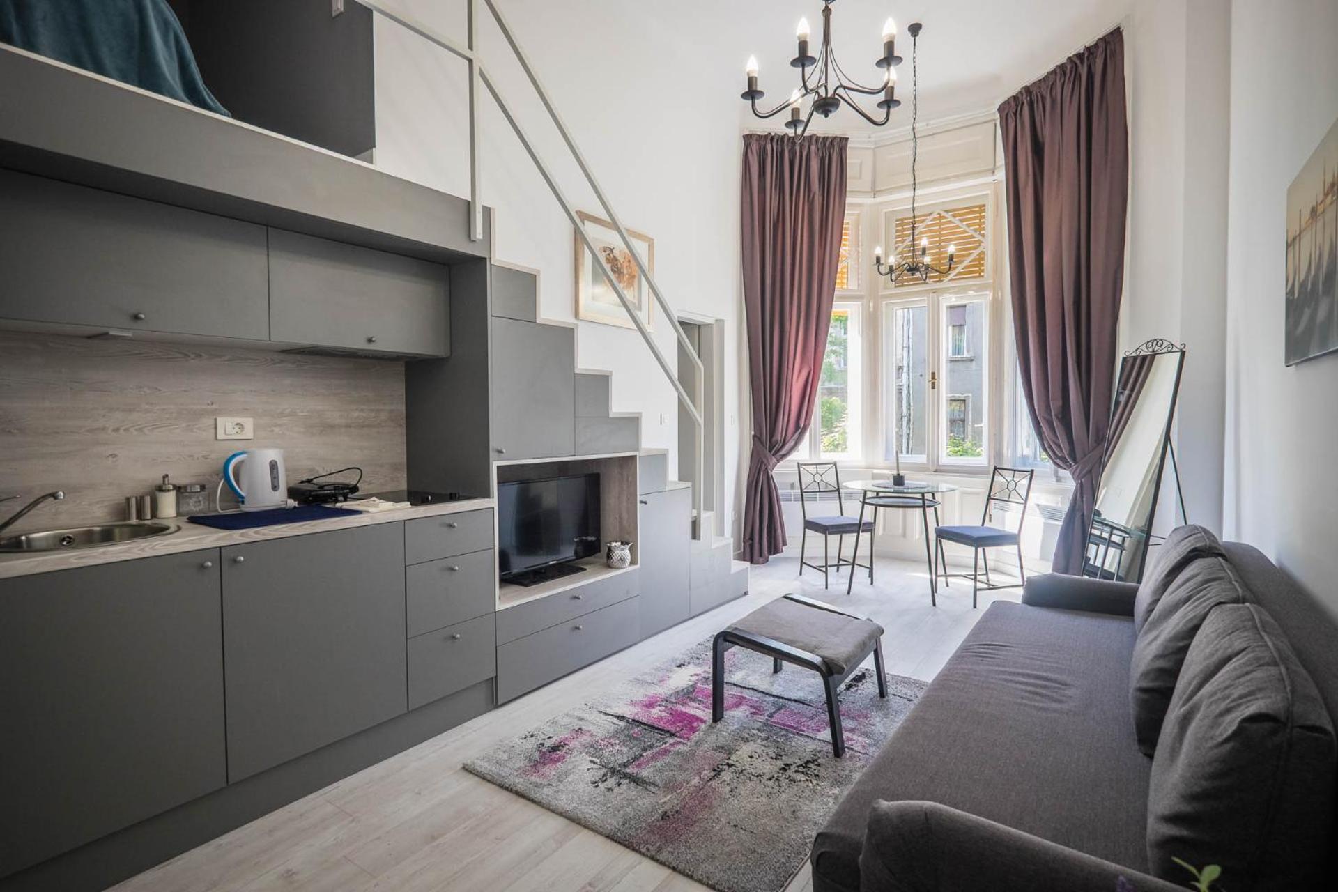 Studio Apartment