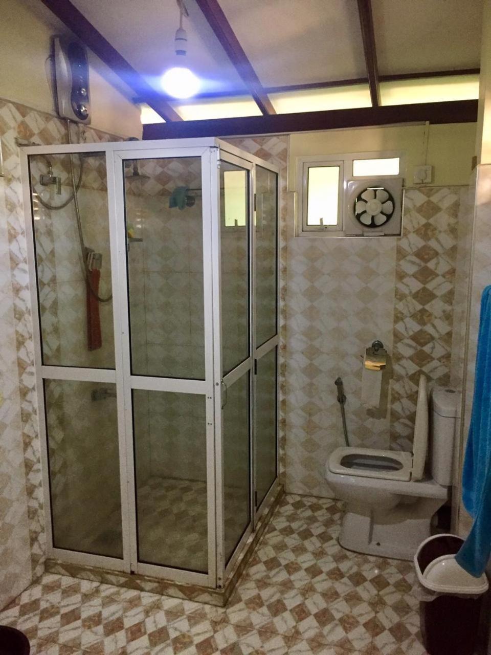 Double Room with Shared Bathroom photo 2