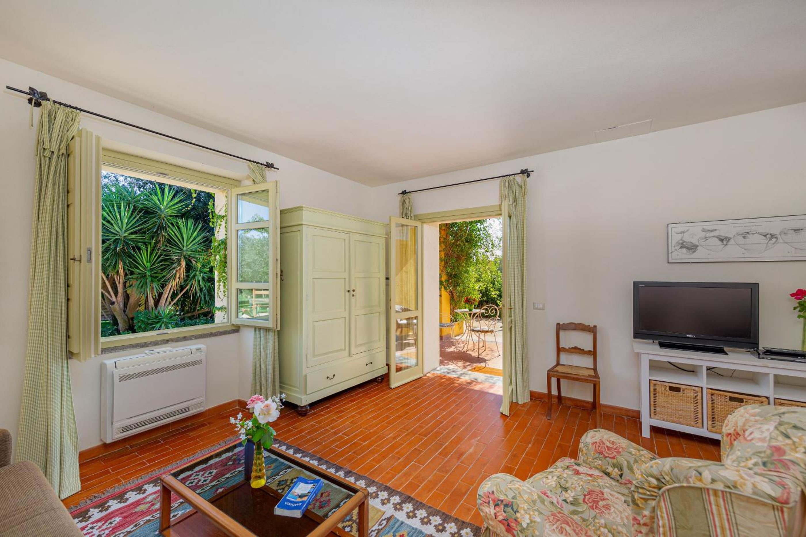 Large Suite photo 1