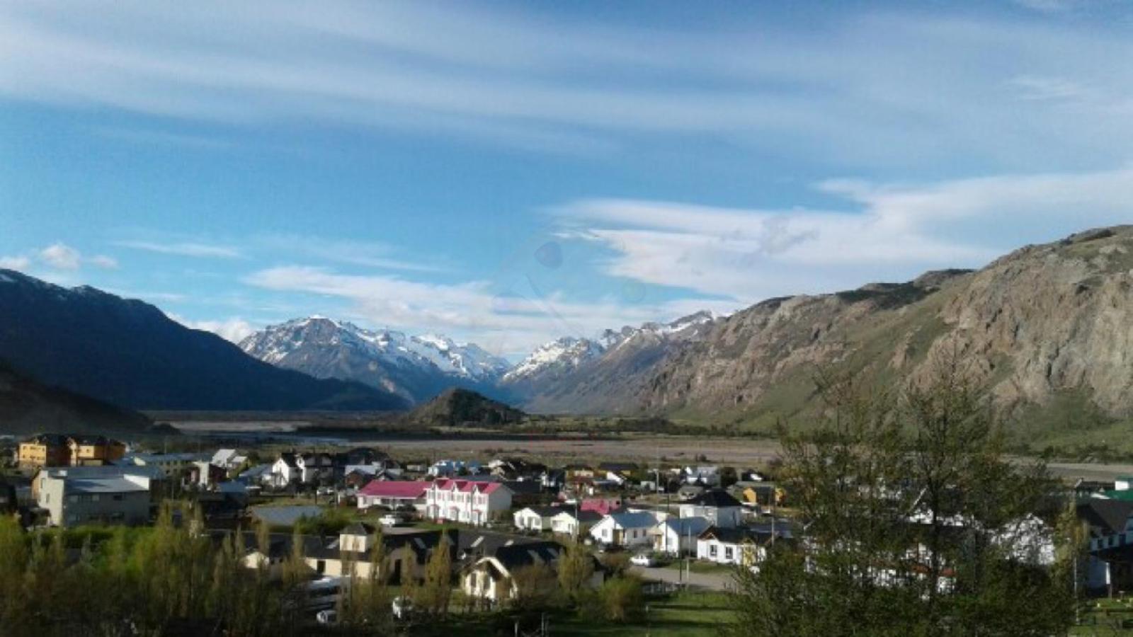 Apartment with Mountain View photo 2