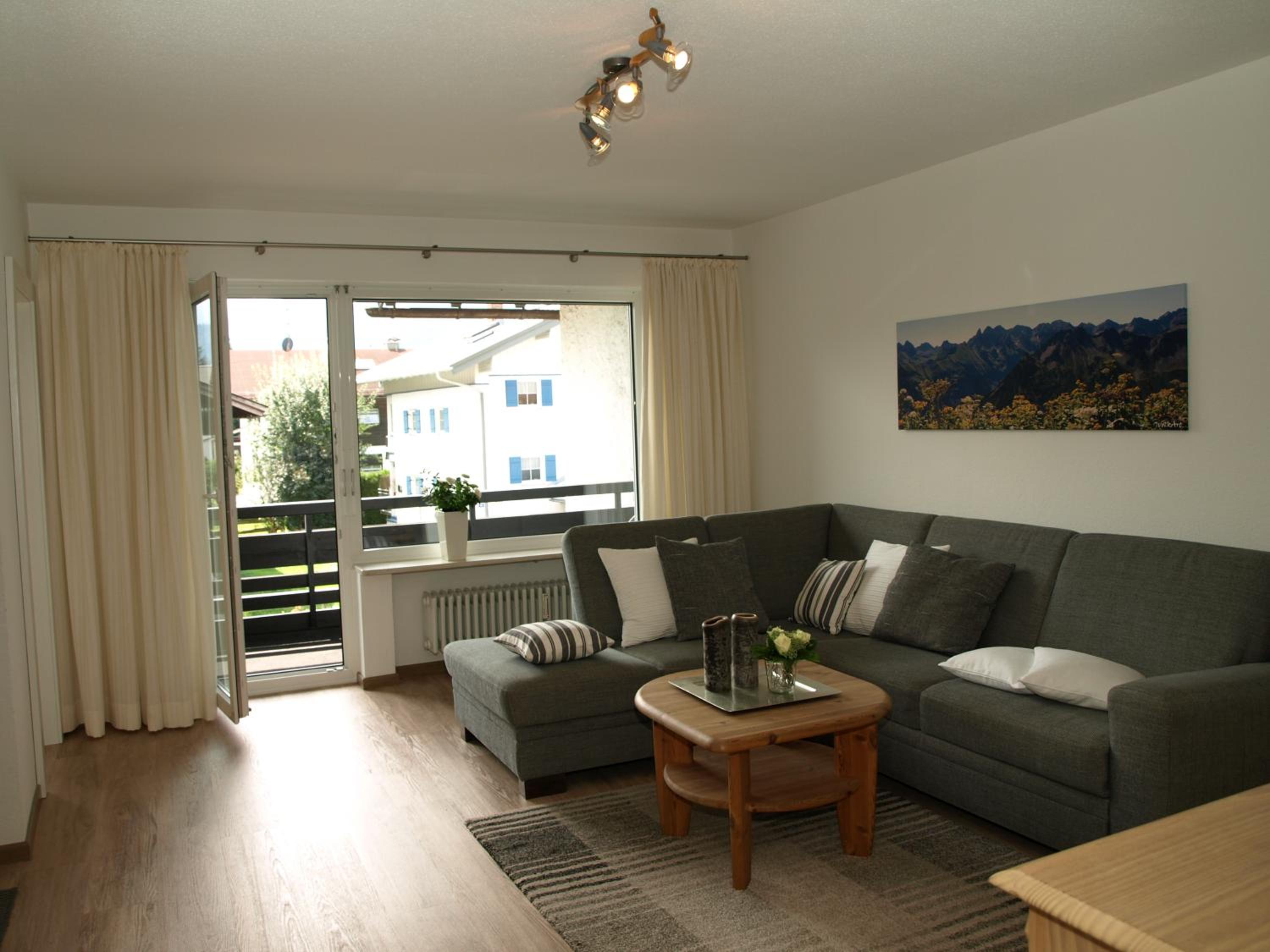 One-Bedroom Apartment photo 2