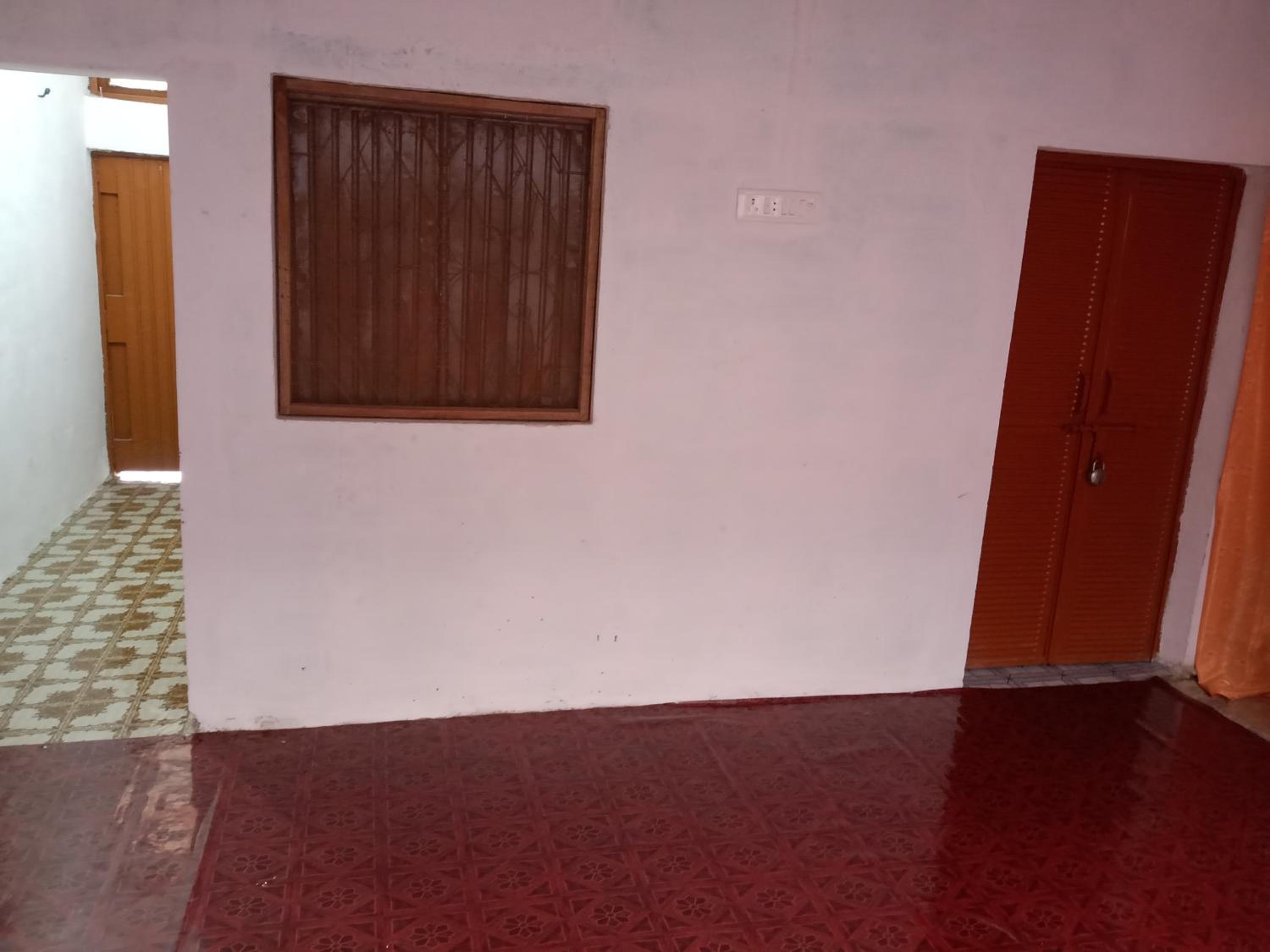Double or Twin Room with Private Bathroom photo 2