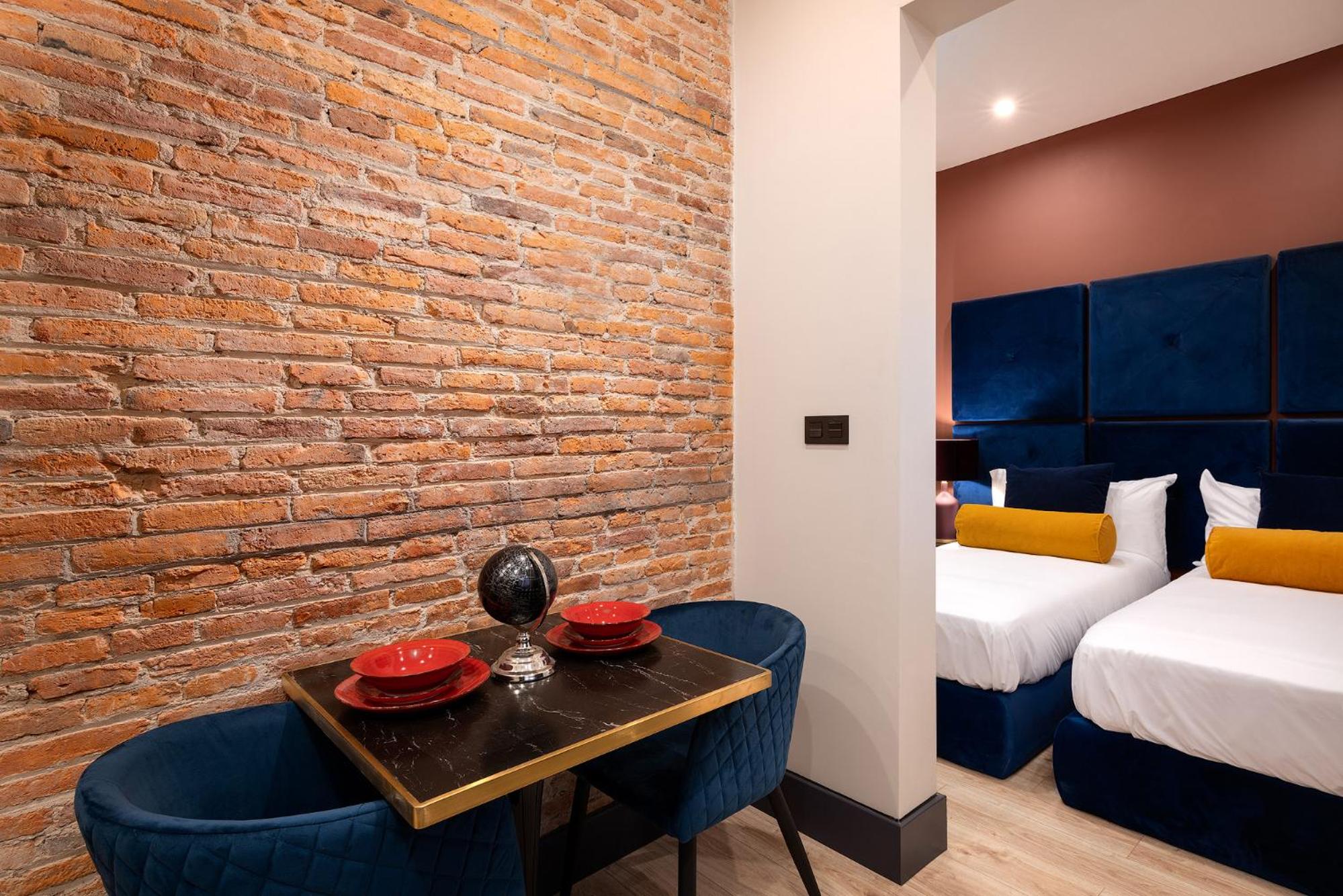 Studio Apartment photo 2