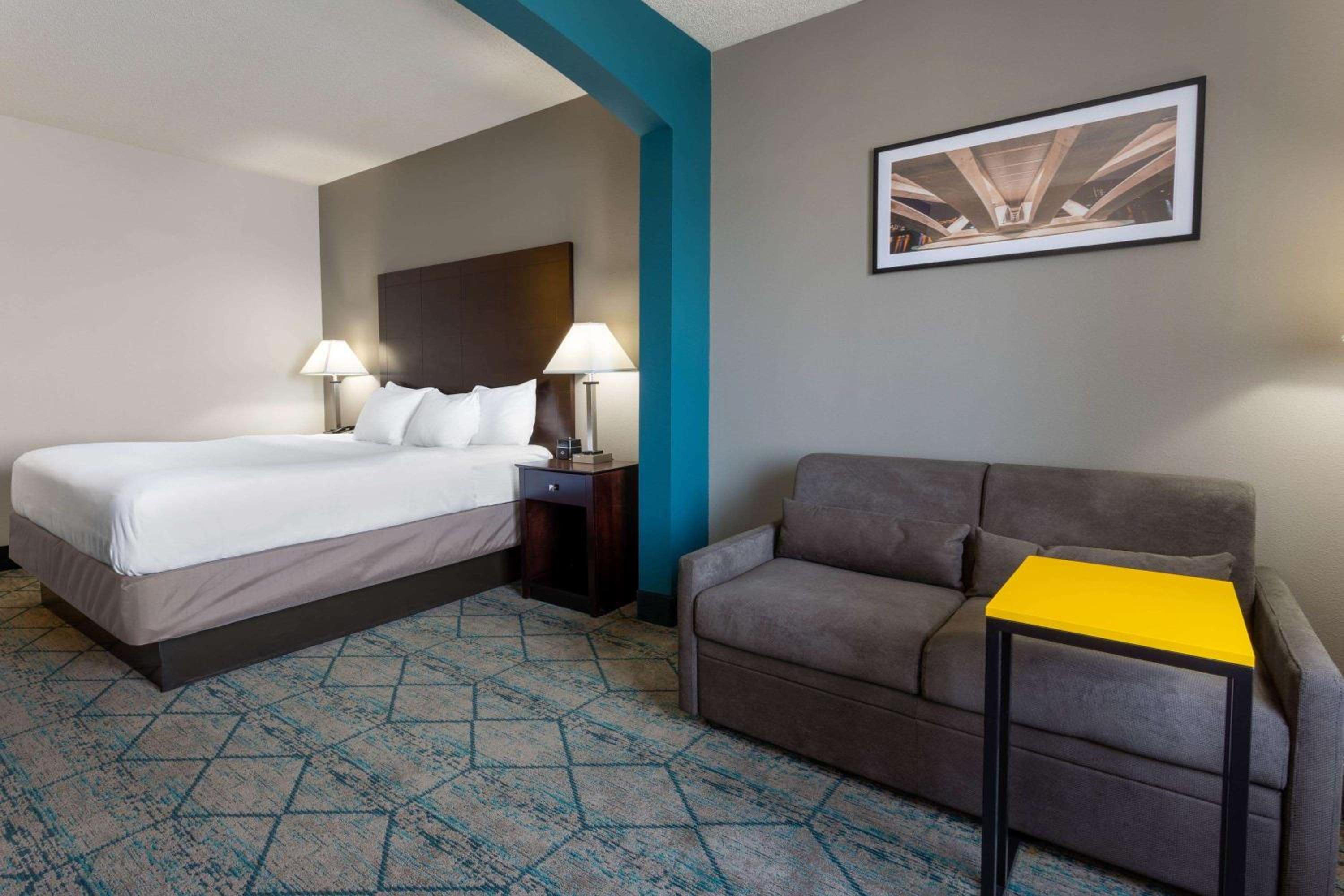 Executive King Room - Photo 2