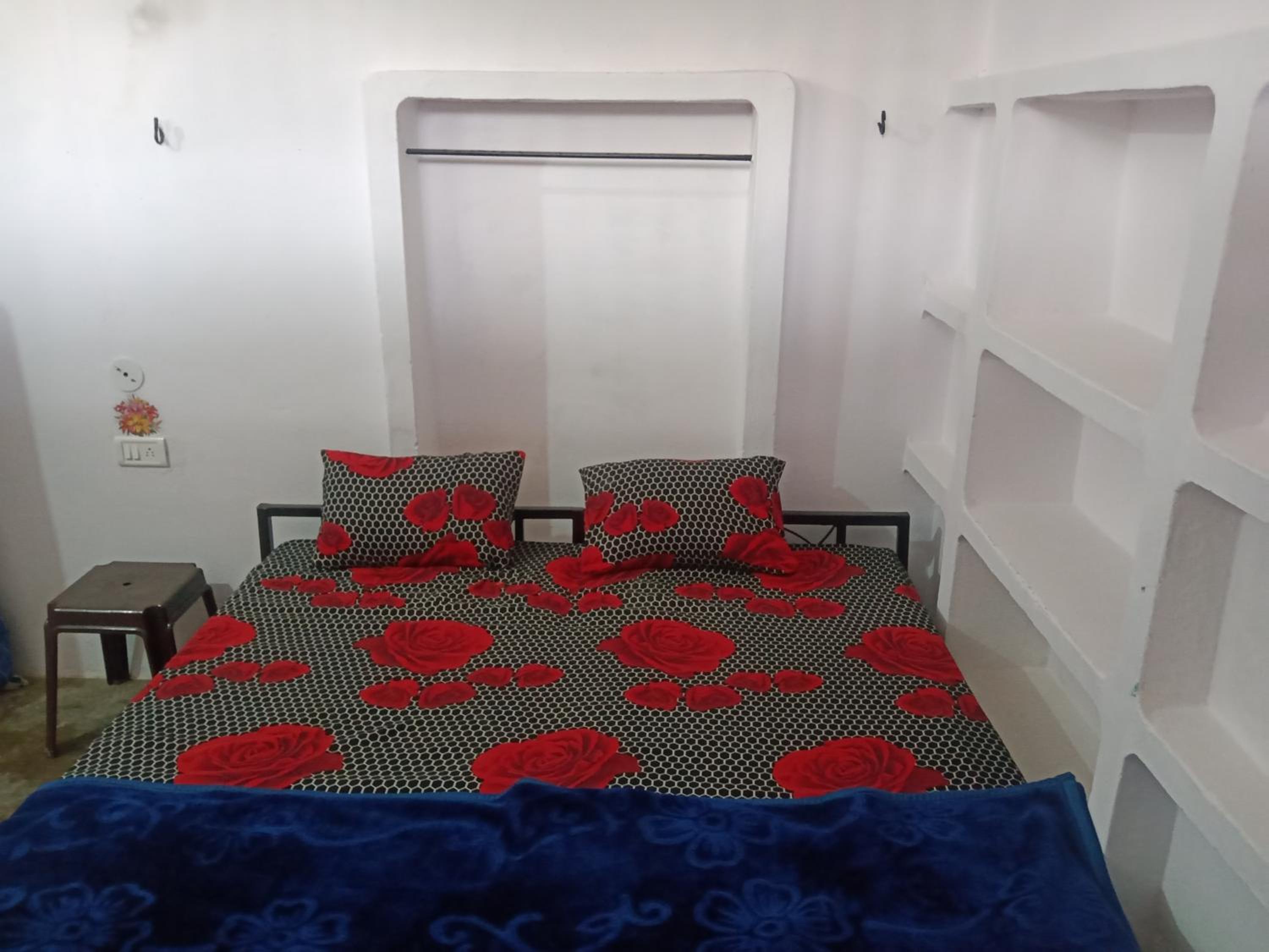 Family Room with Private Bathroom photo 1