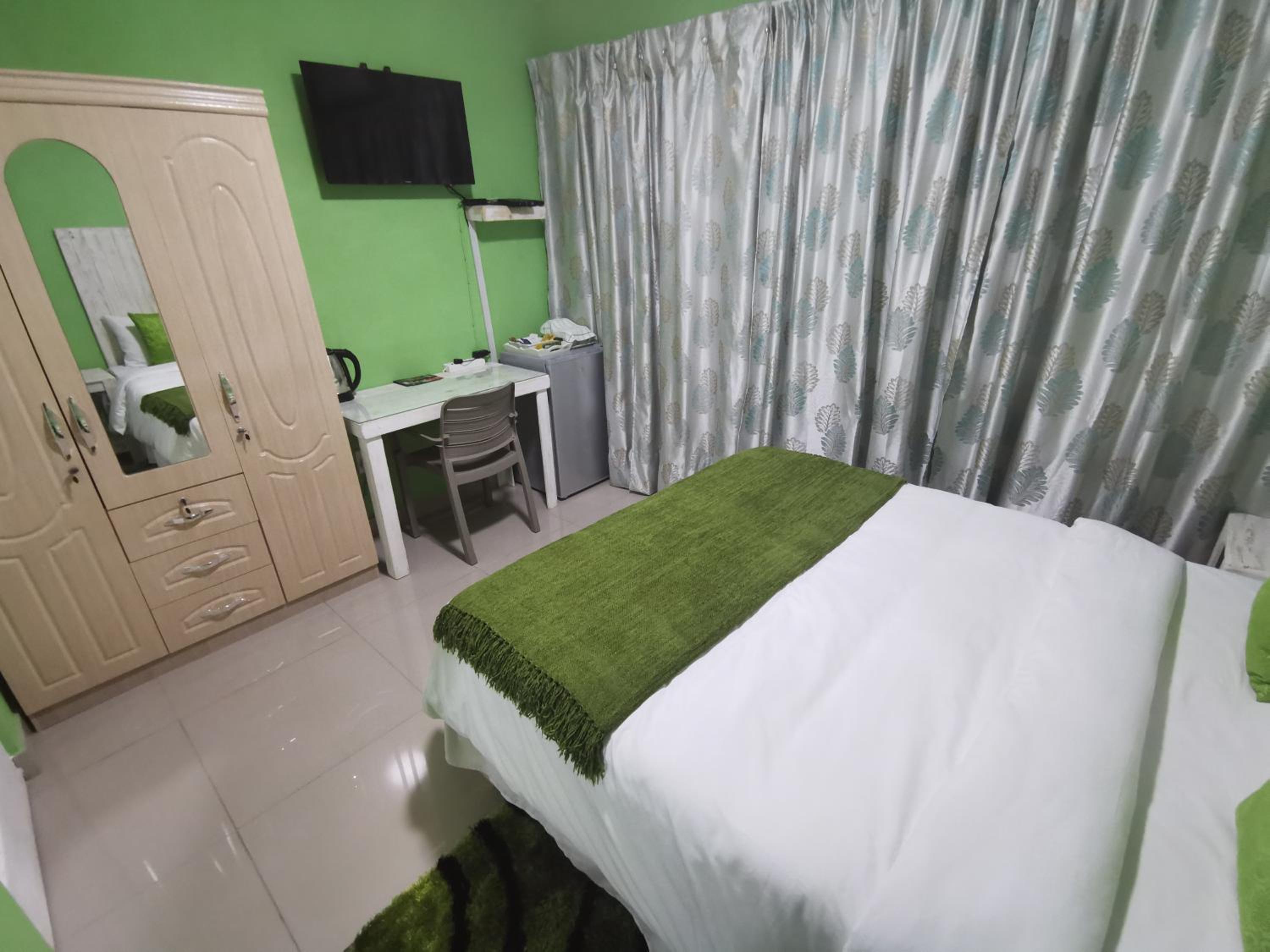Double Room - Disability Access - Photo 17