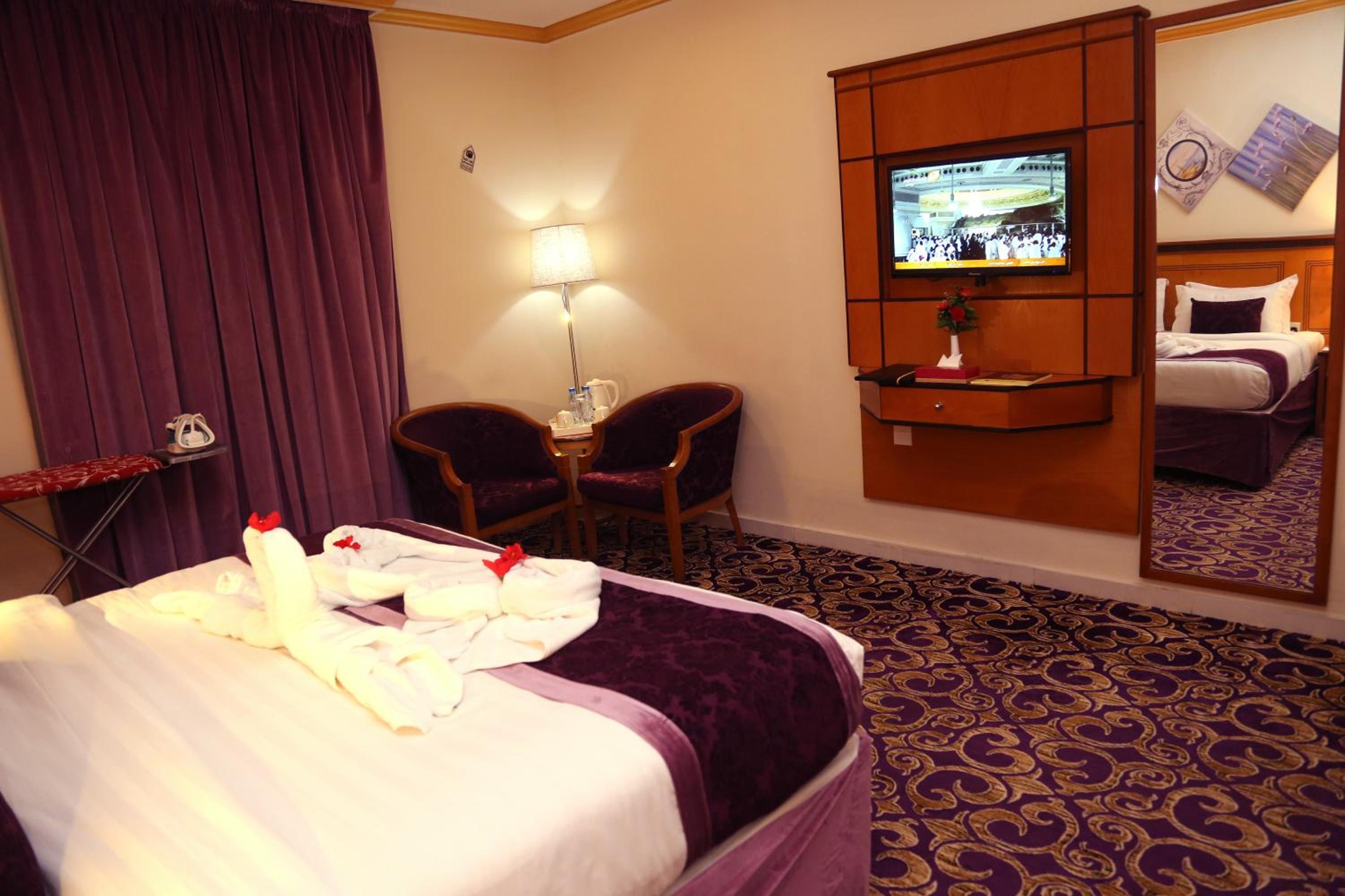 Double Room - Photo 13