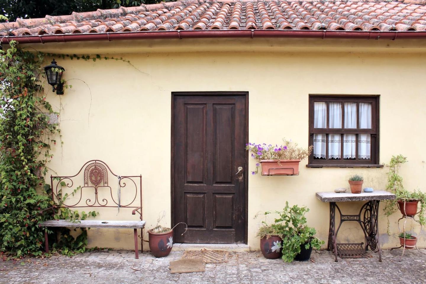 One-Bedroom House - Photo 14