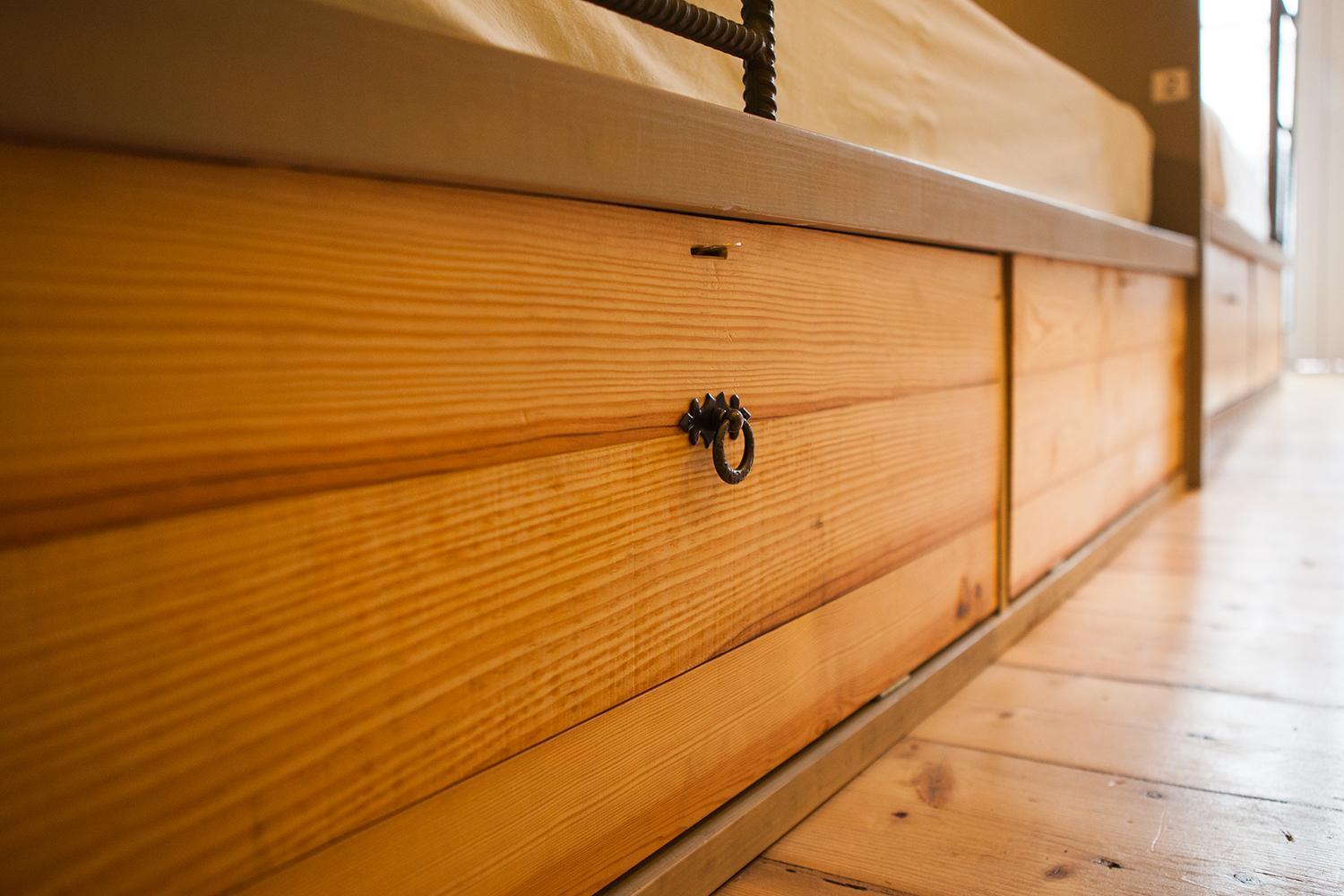 Bed in 4-Bed Mixed Dormitory Room with Shared Bathroom photo 2